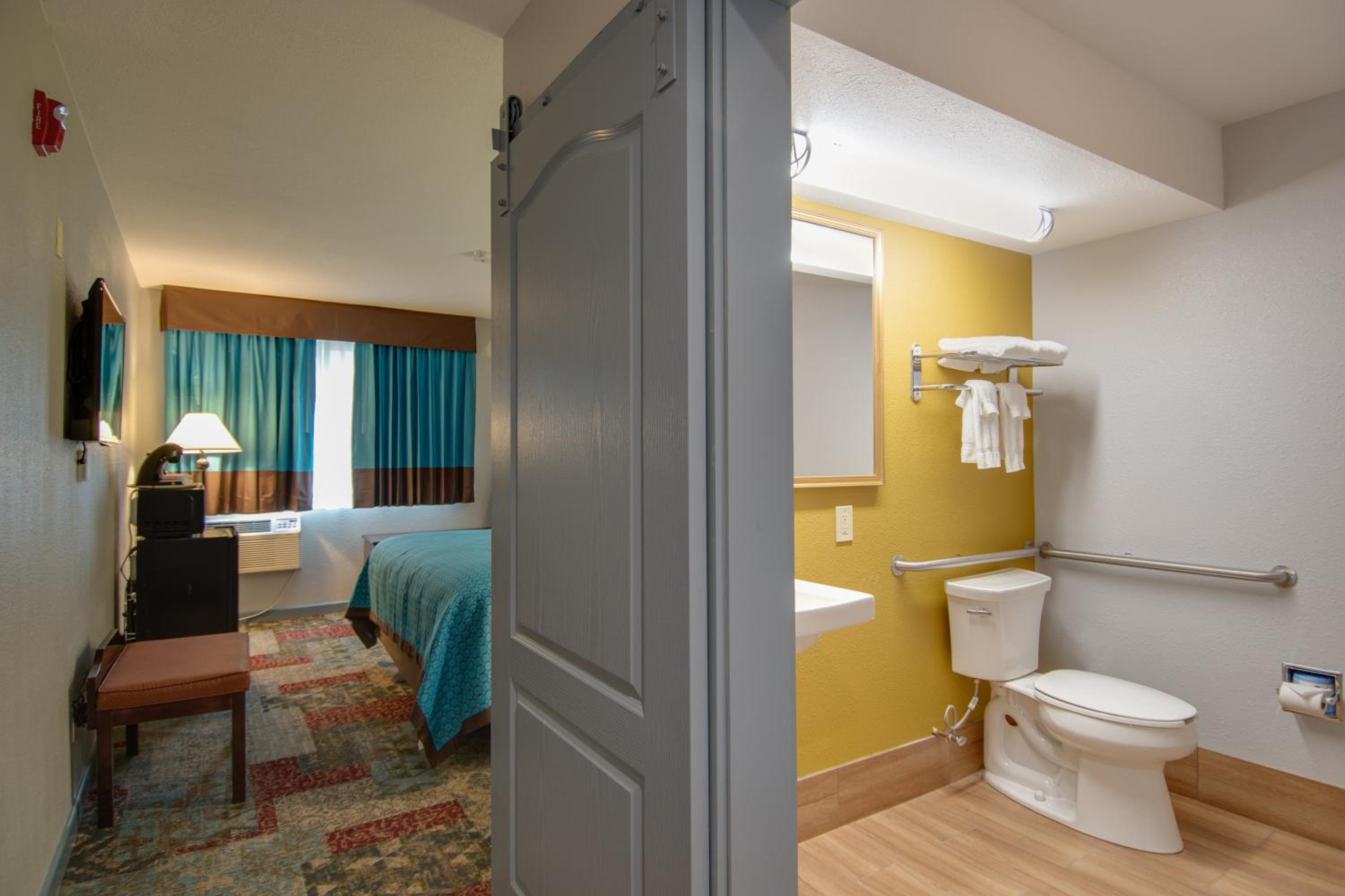 Standard King Room