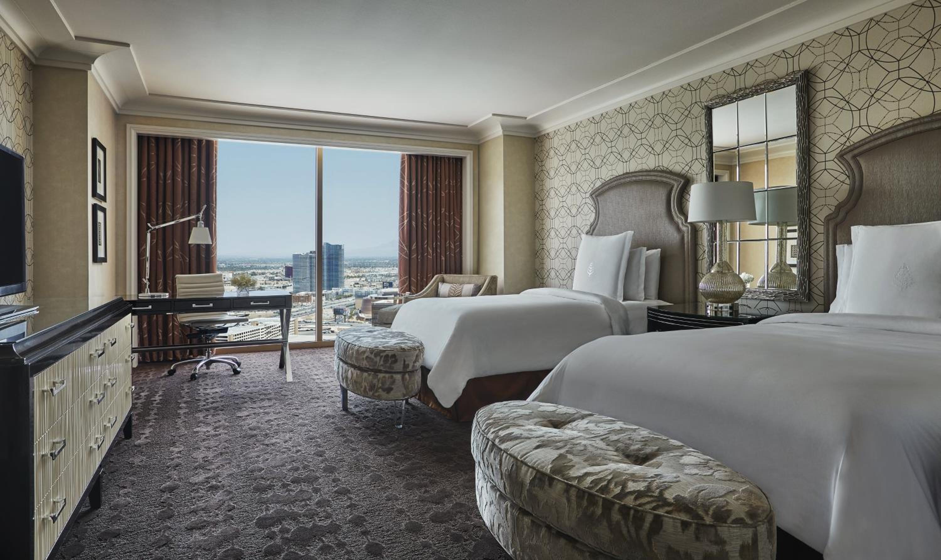 Deluxe Room Queen Beds - Photo 2