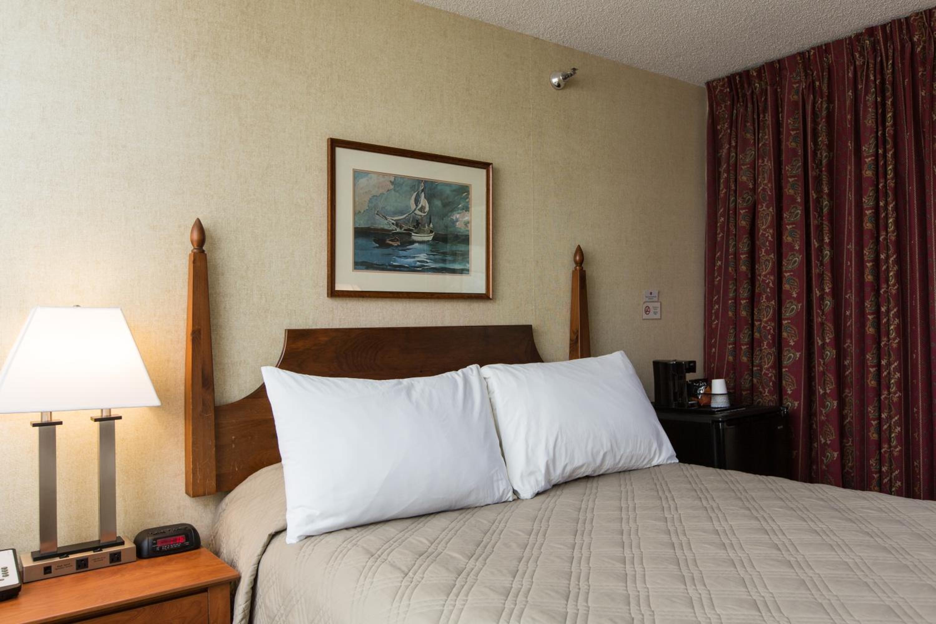 Double Queen Room - Photo 14