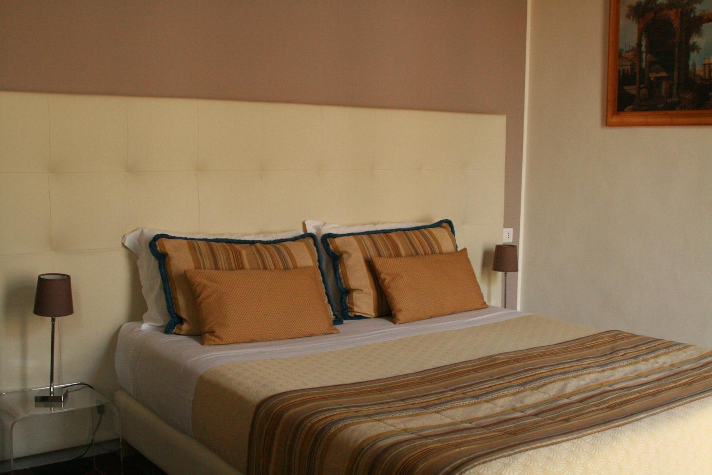 Deluxe Queen Room photo 3