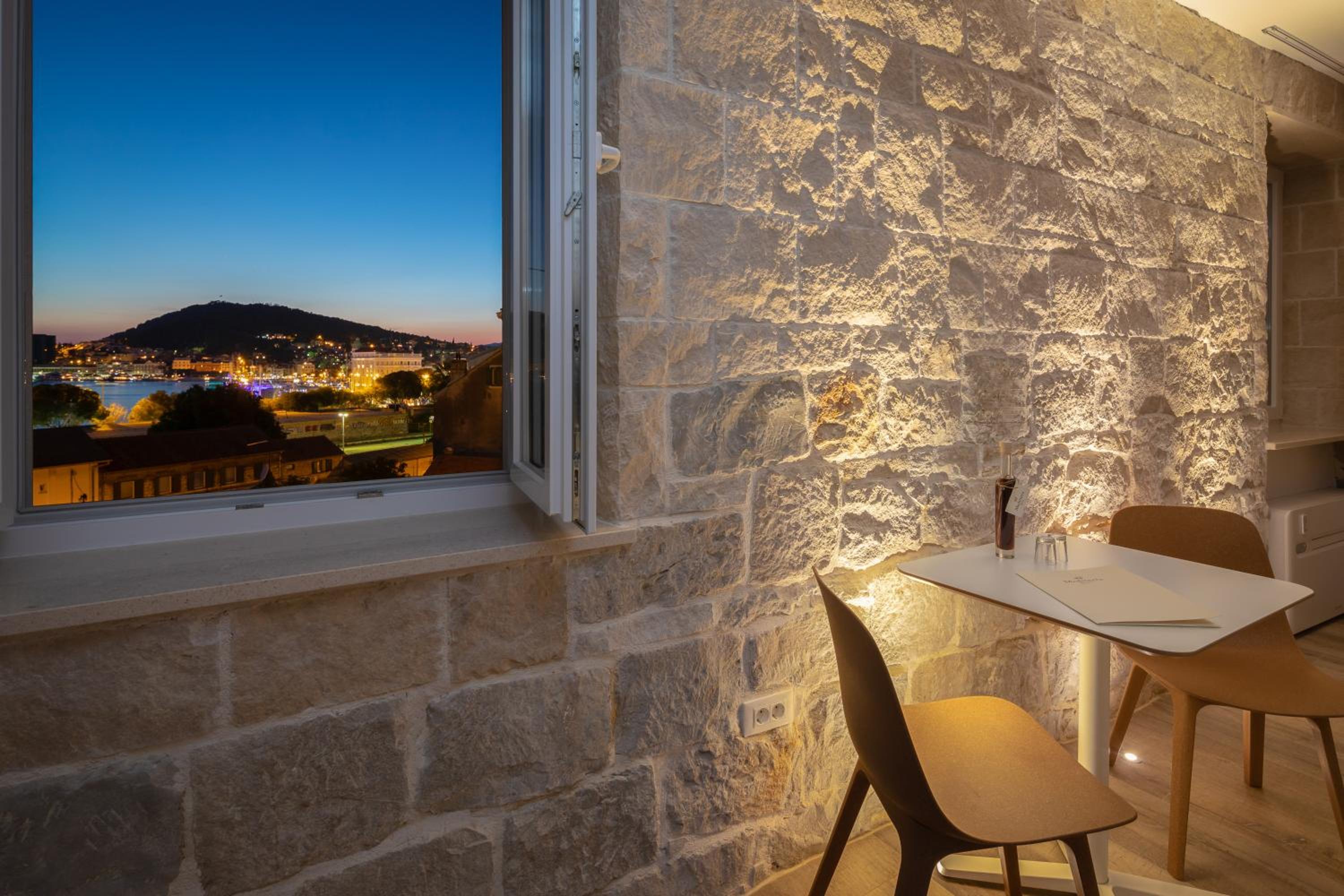 Studio with Sea View - Photo 10