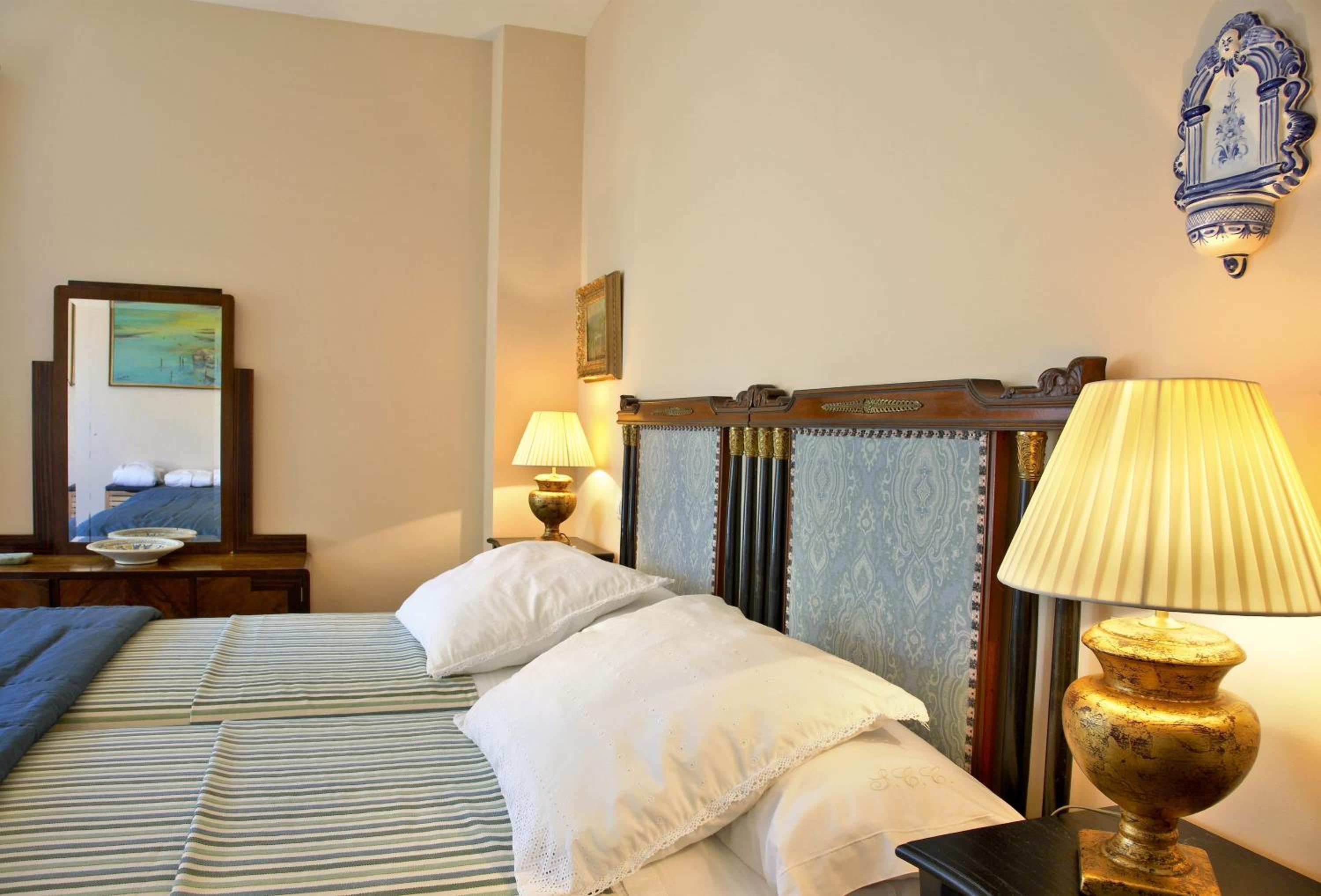 Double or Twin Room with Mountain View photo 3