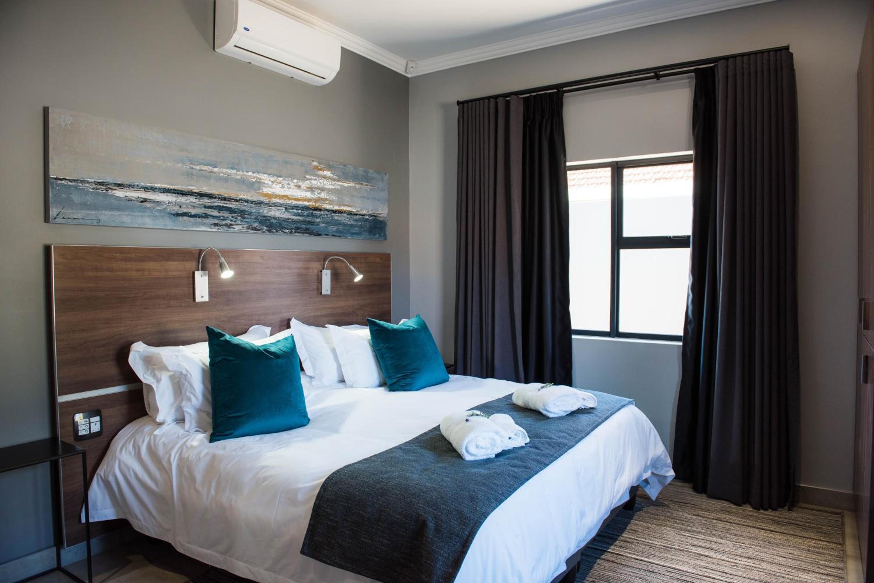 Superior Deluxe Double or Twin Room  photo 2