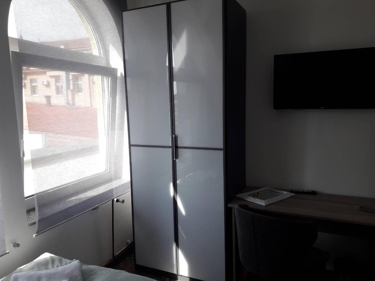 Deluxe Apartment - Photo 8
