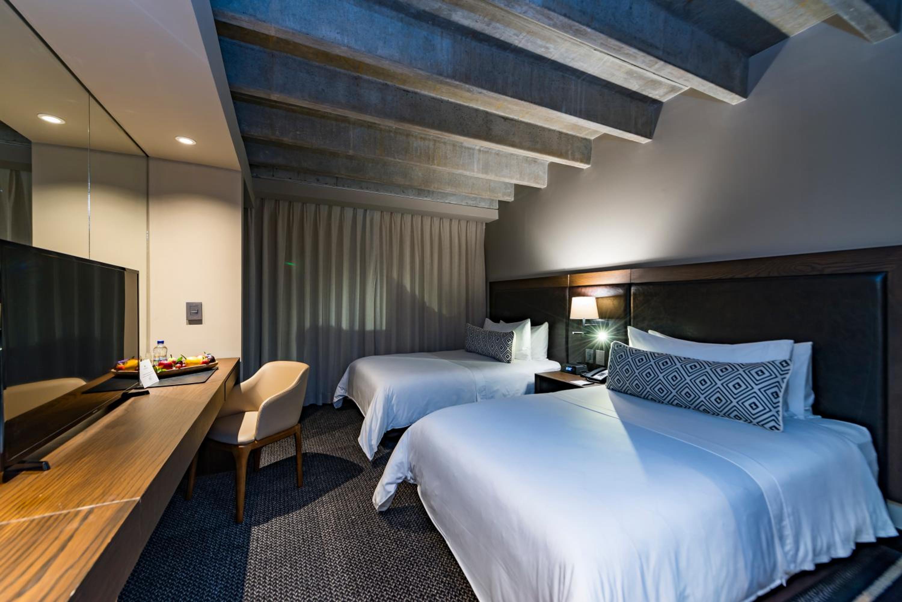 Twin Room - Photo 3
