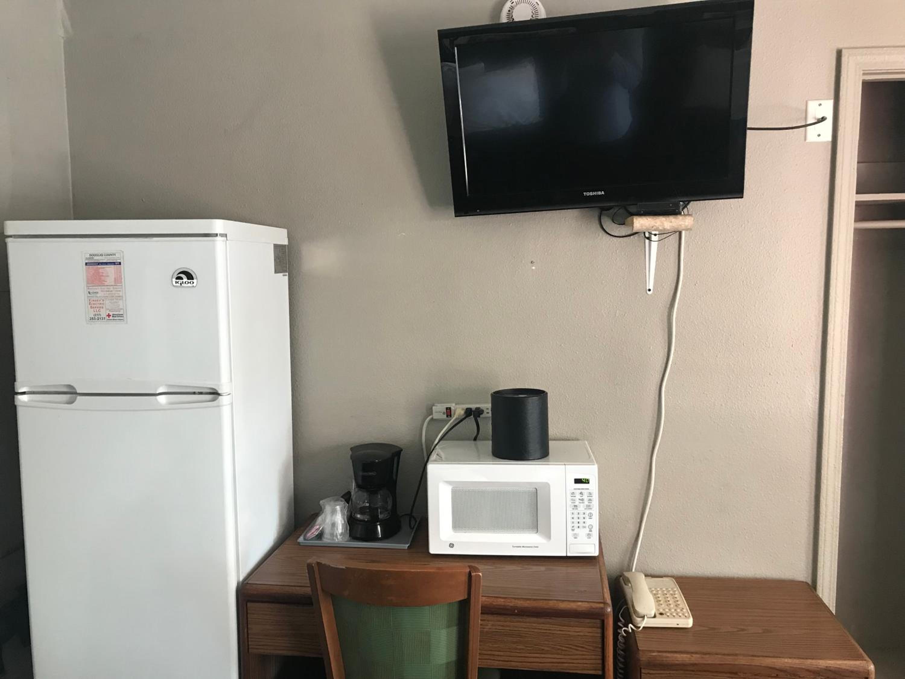 Standard King Room - Non-Smoking  photo 2