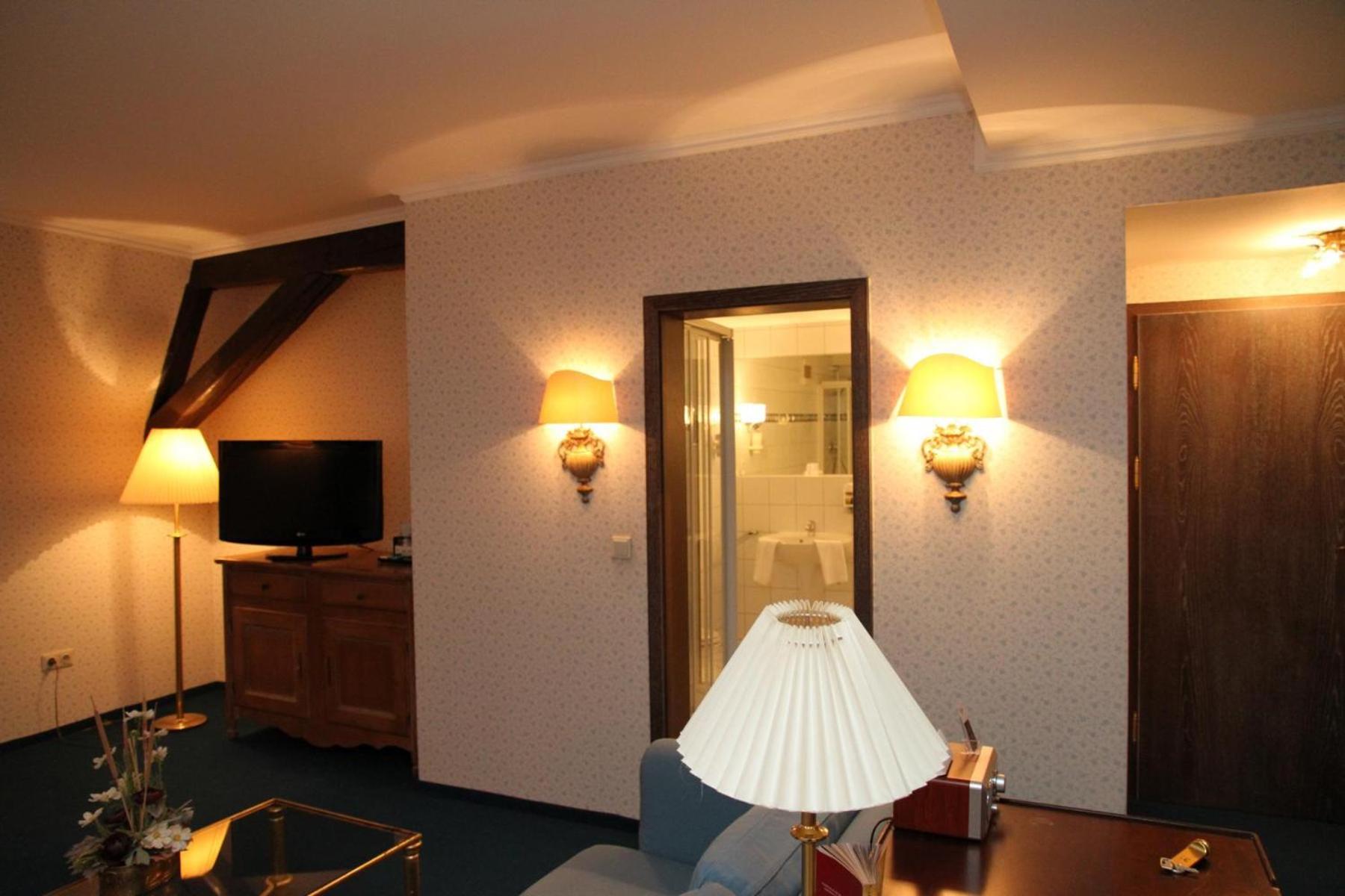 Double Room - Photo 8