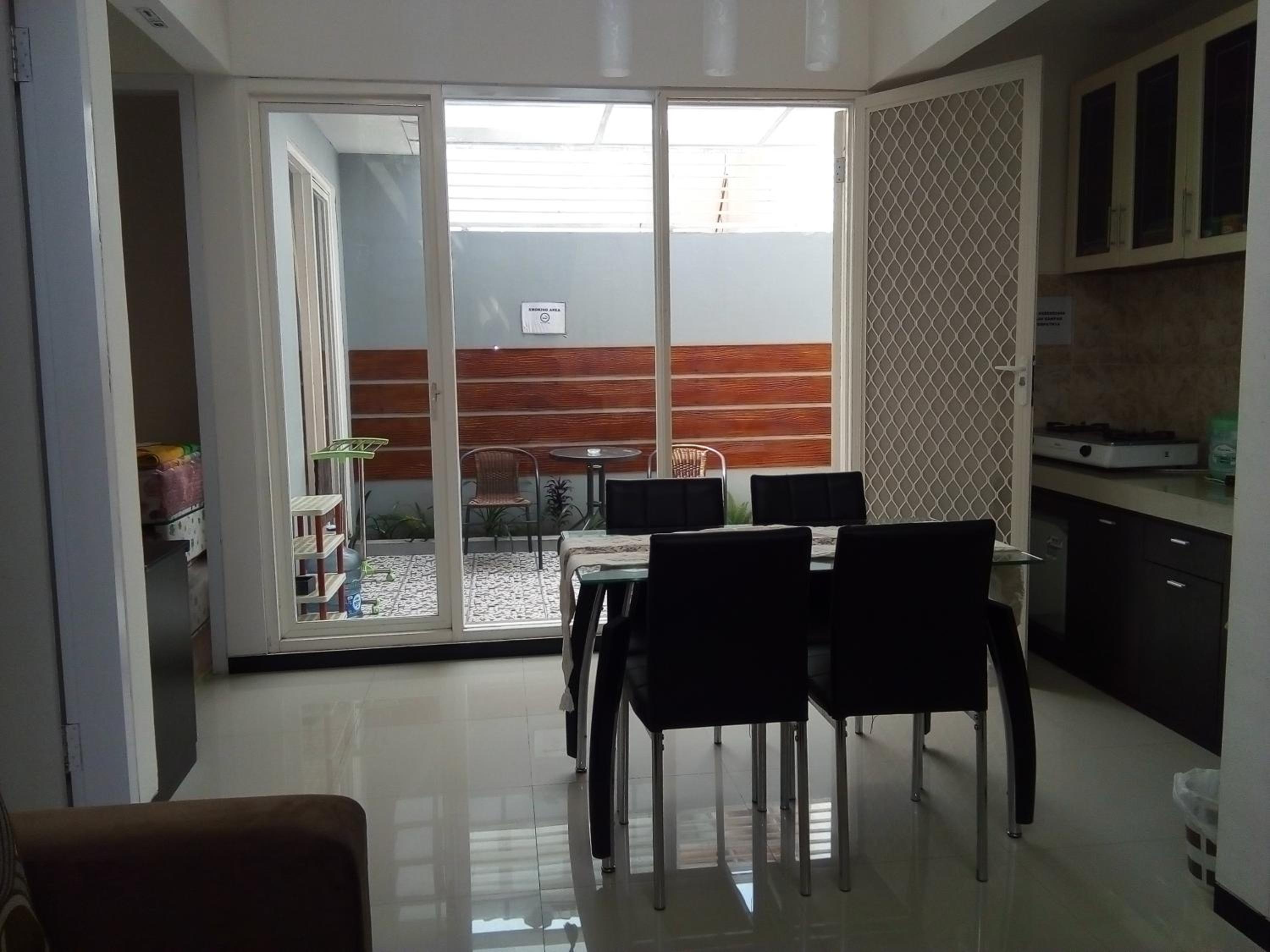 Two-Bedroom House - Photo 19