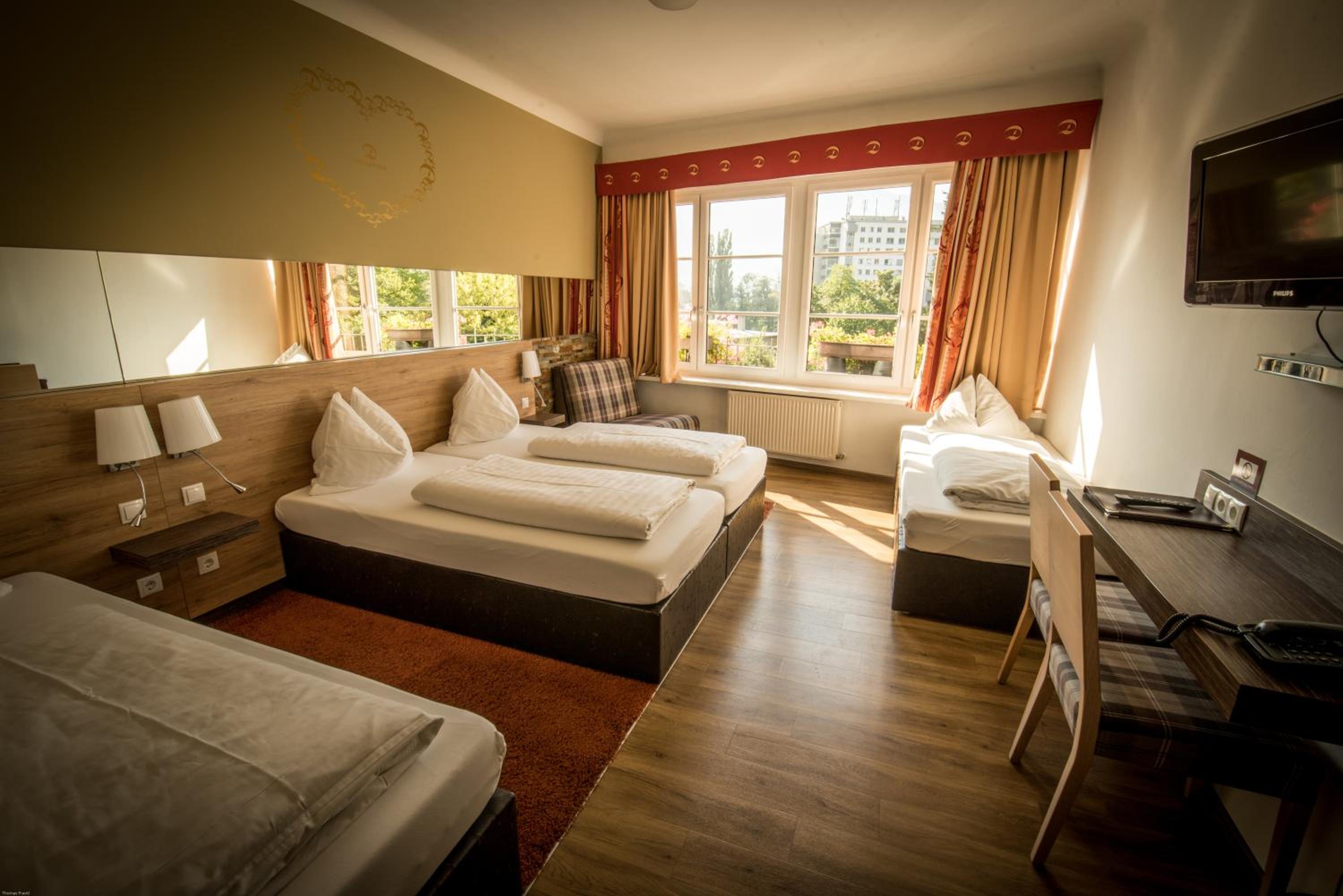 Quadruple Room - Photo 10