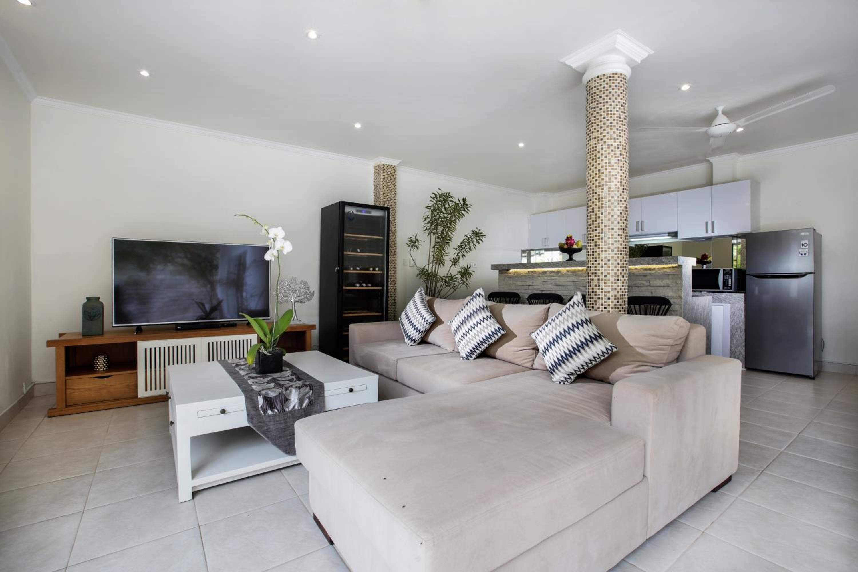 Villa - Photo 8