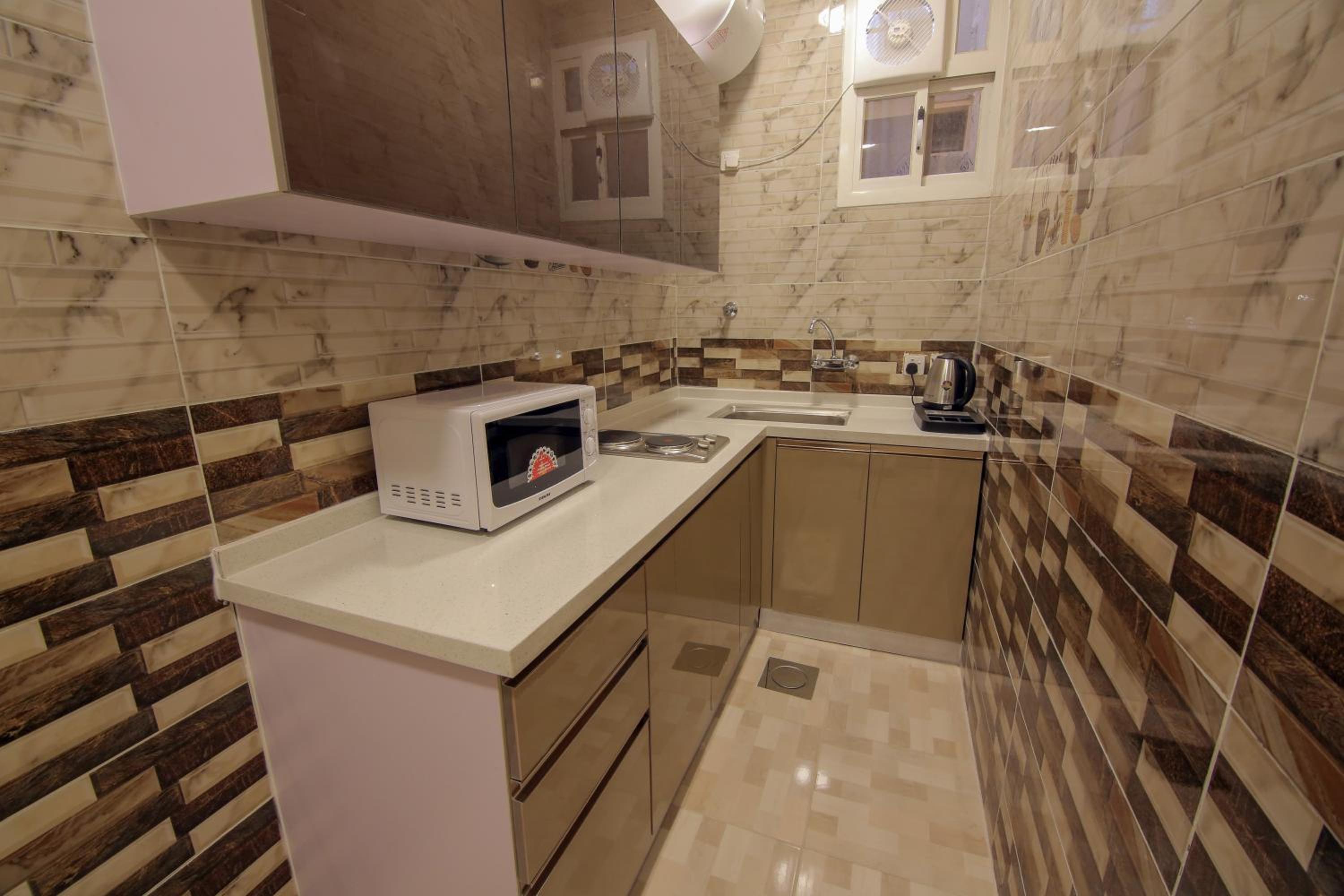 Superior King Suite photo 2