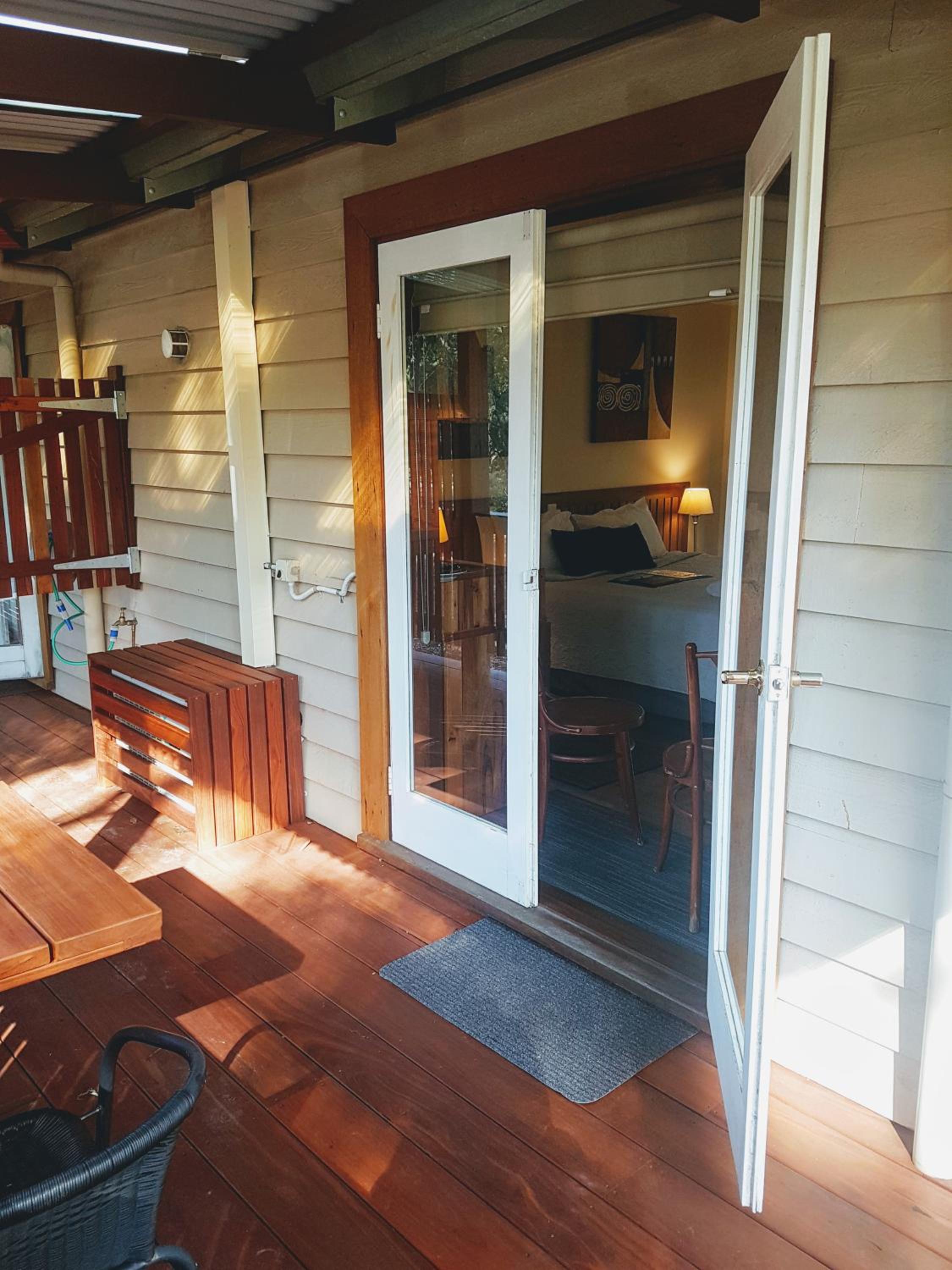 King Room with Courtyard View photo 2