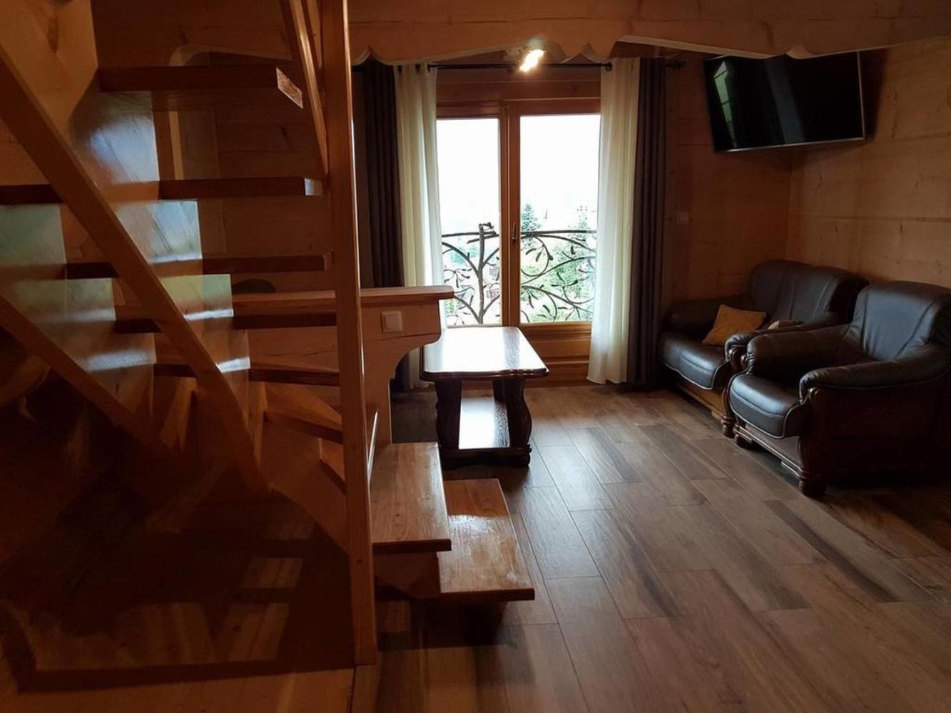 Three-Bedroom Chalet photo 1