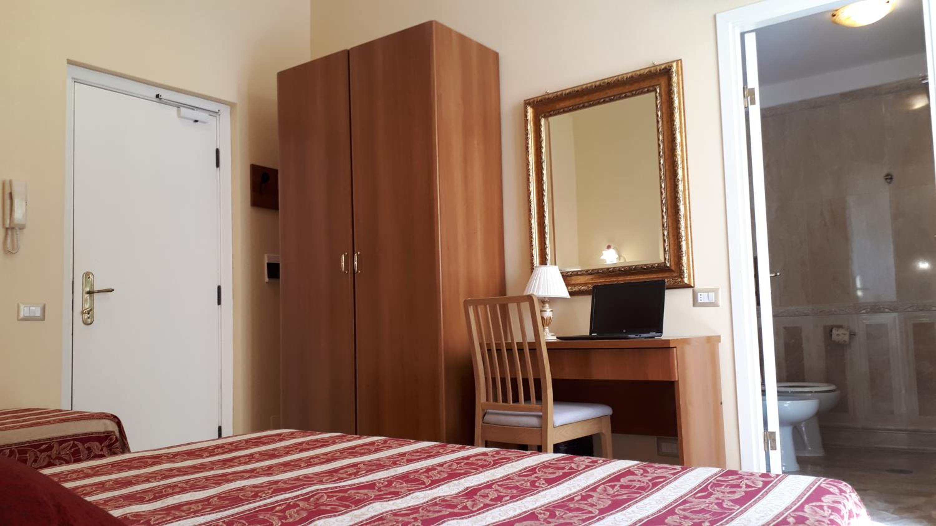 Triple Room photo 1