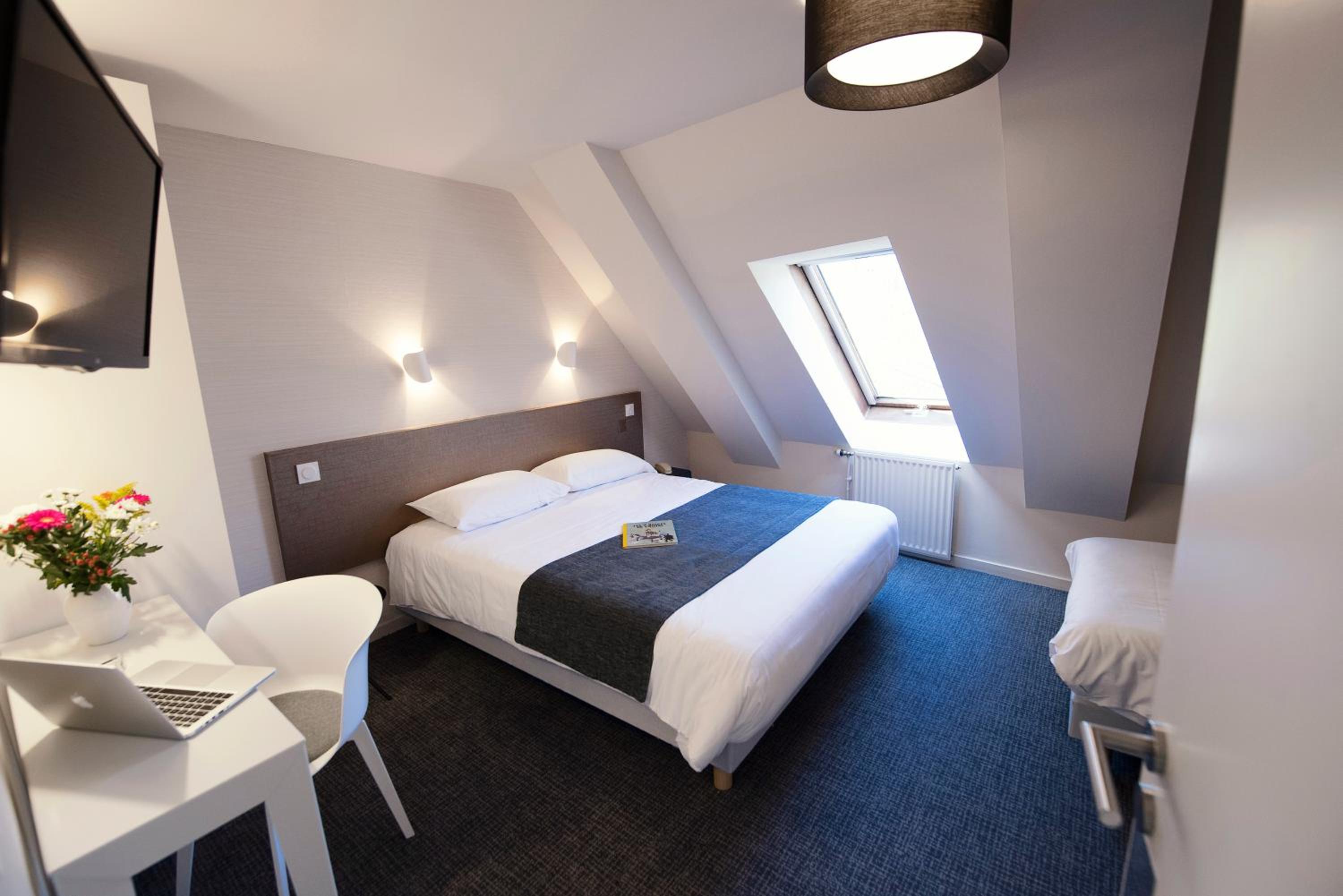 Comfort Triple Room 3 floor by stairs - Photo 1