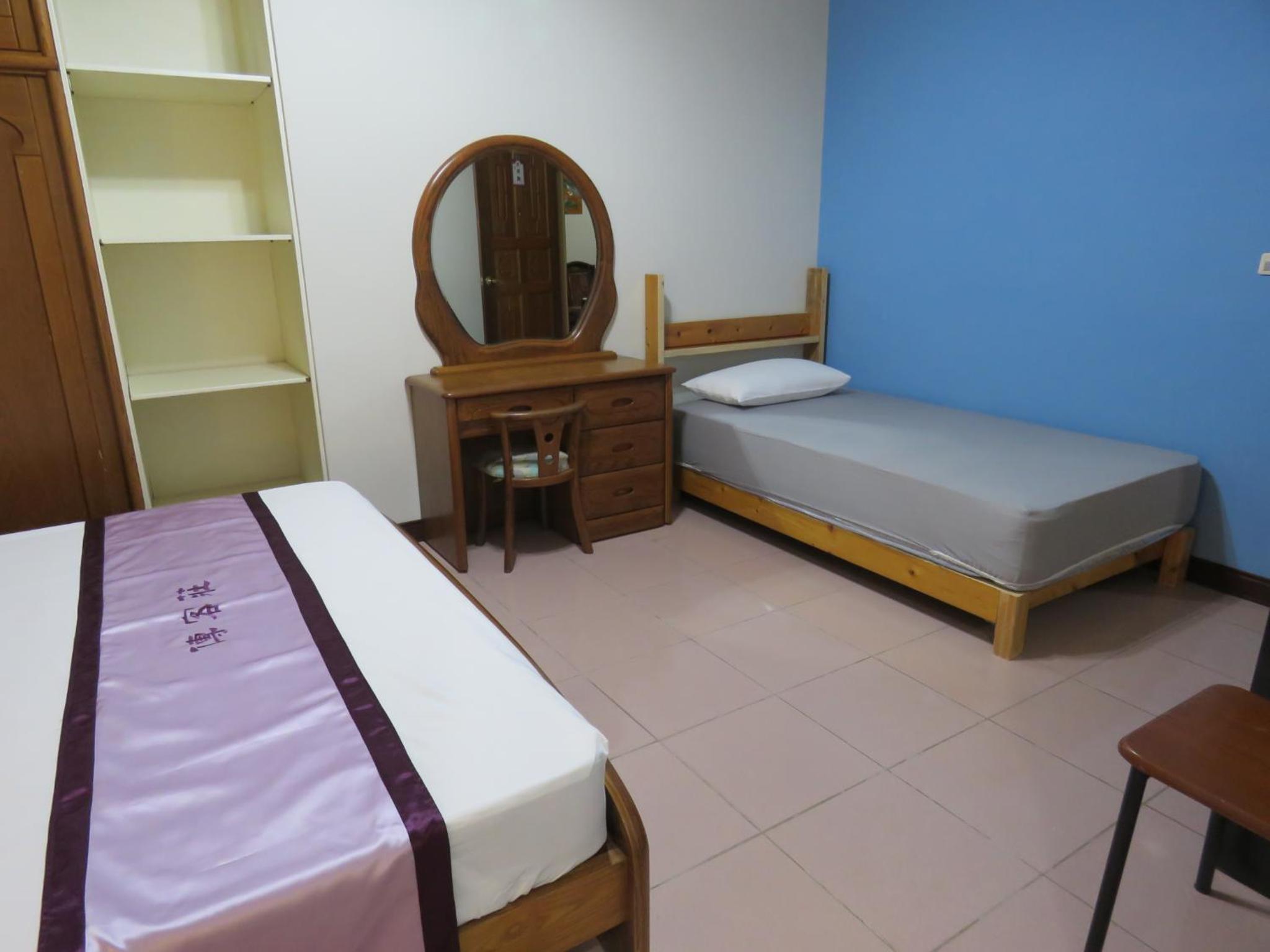 Triple Room with Private Bathroom photo 1