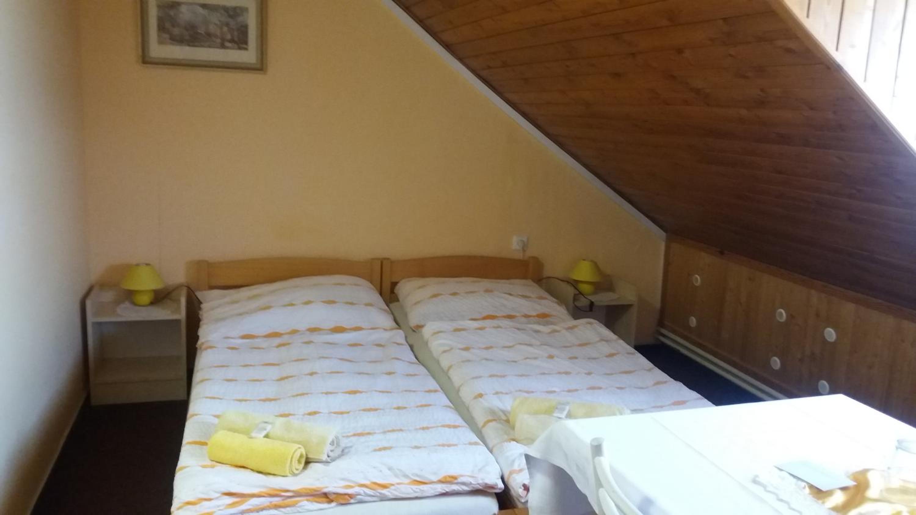 Triple Room with Bathroom photo 2