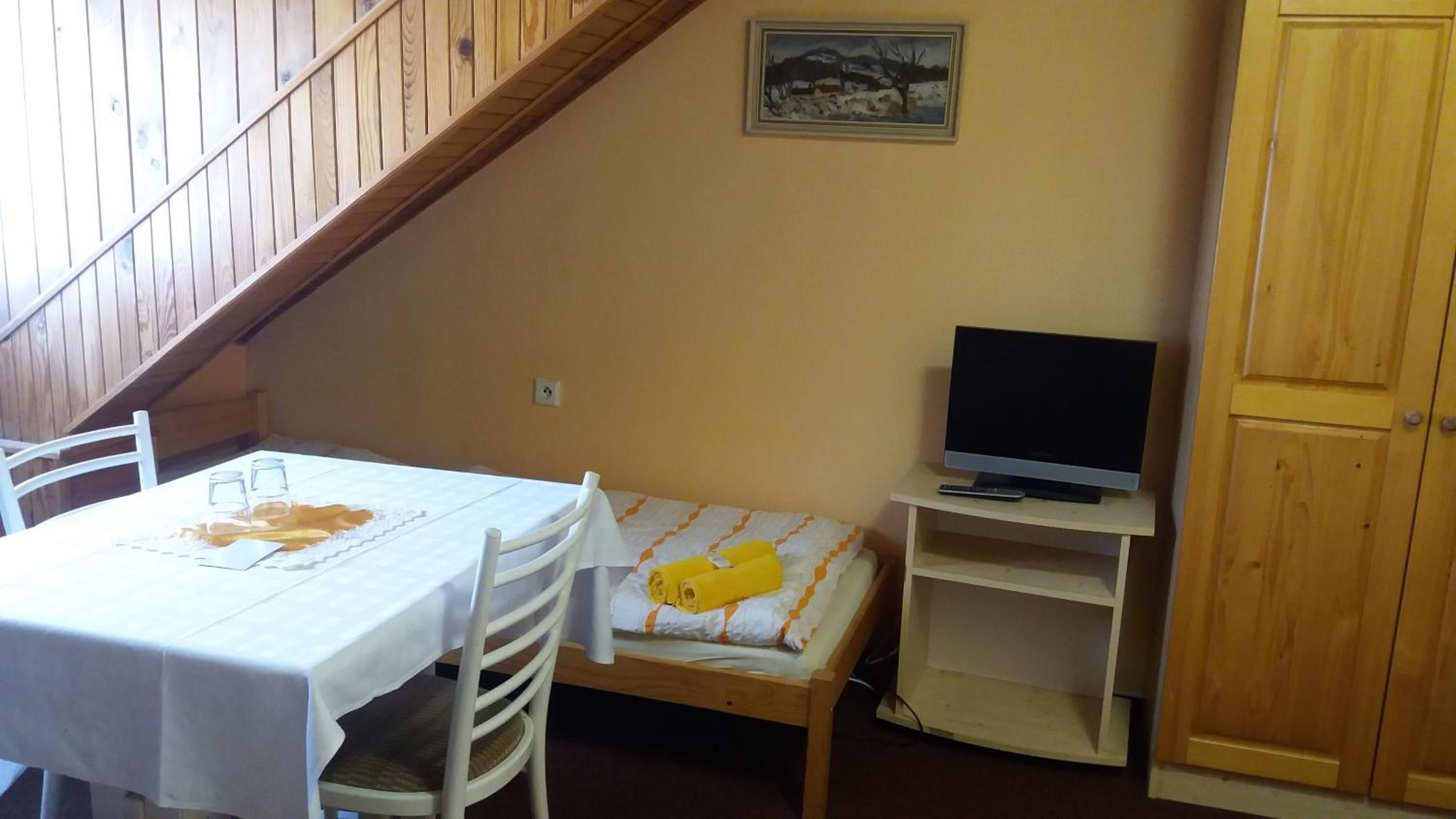 Triple Room with Bathroom photo 3