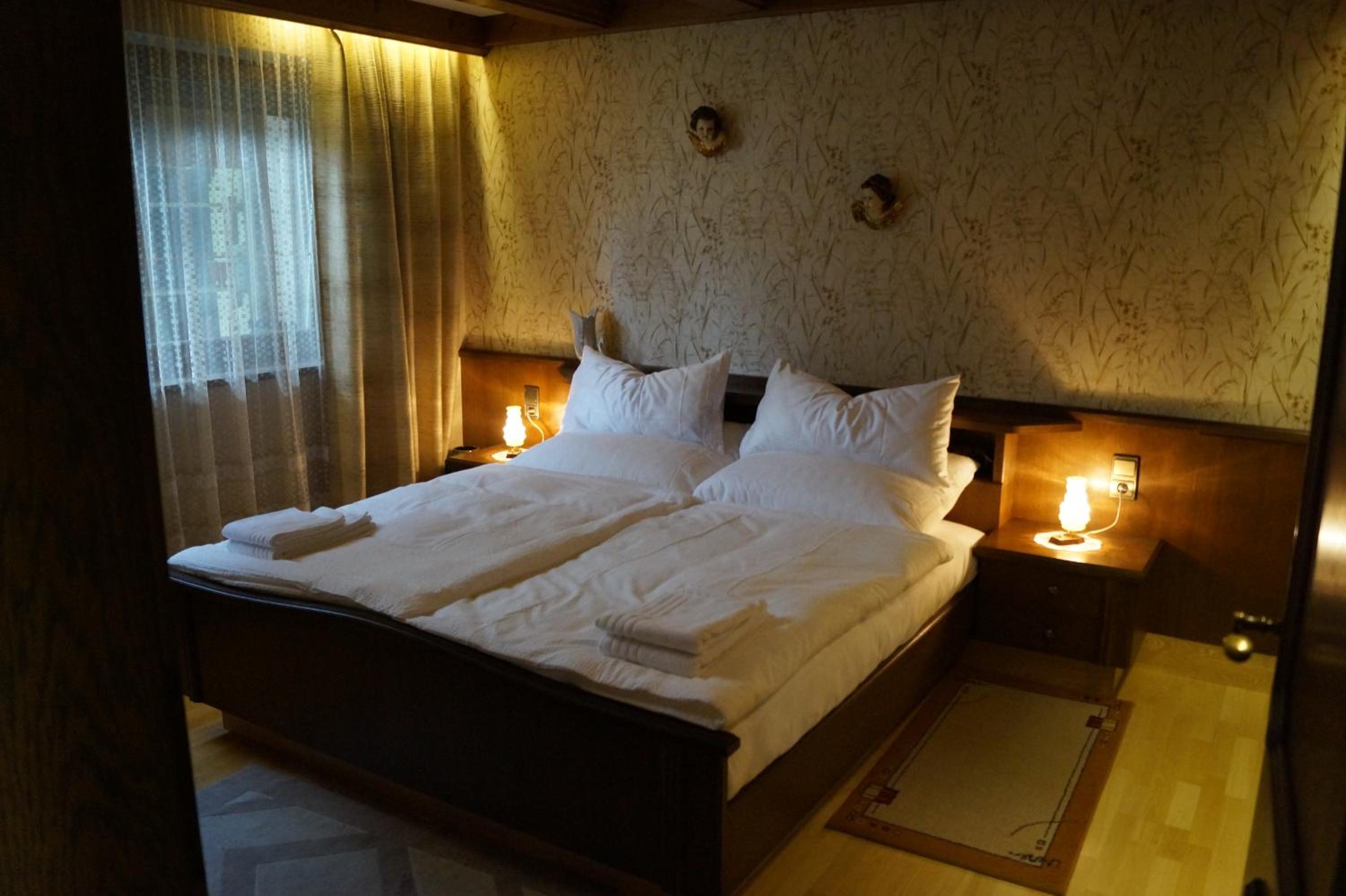 Three-Bedroom Apartment - Photo 35