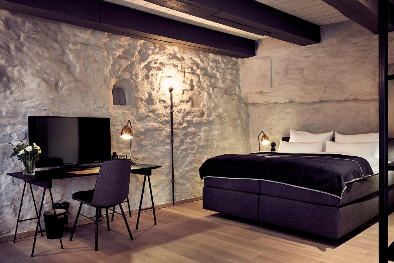 Large Double Room photo 2