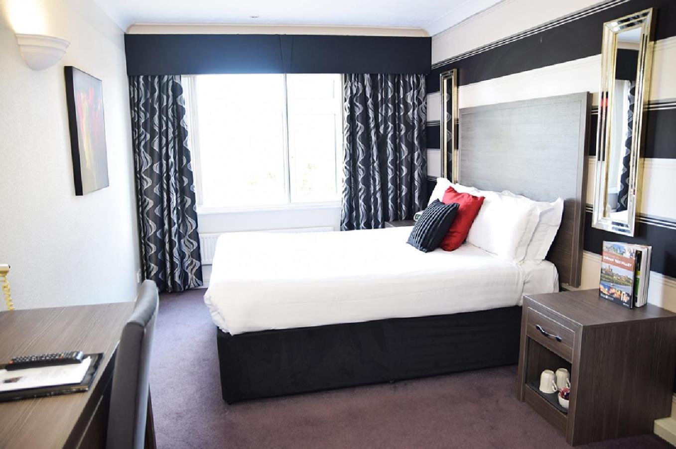 Suite with Double Bed photo 3