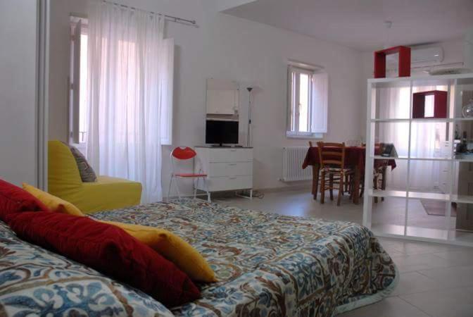 Apartment with Terrace - Photo 1