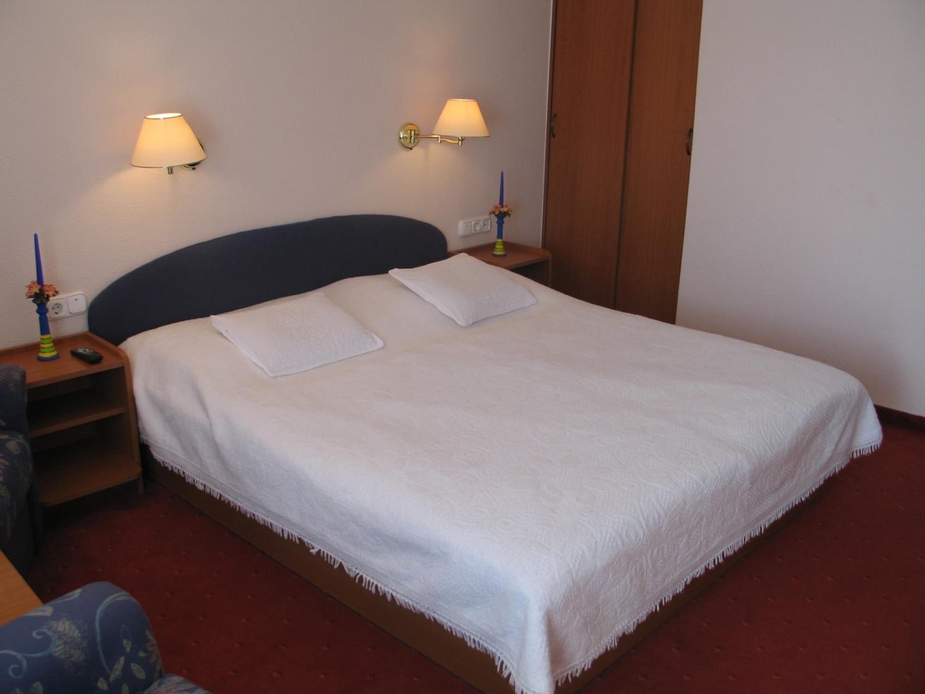 Double Room - Photo 4