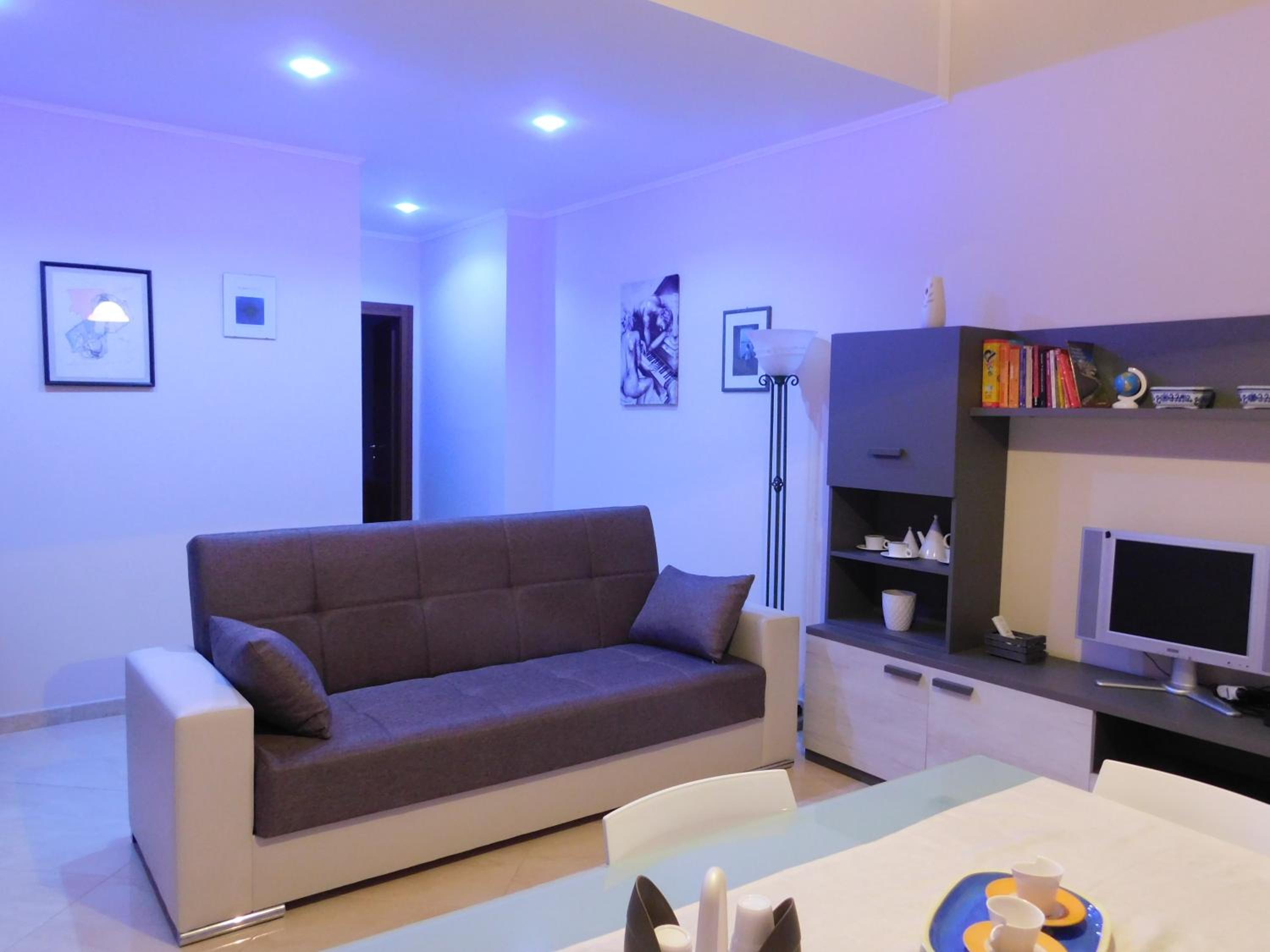 Apartment photo 1