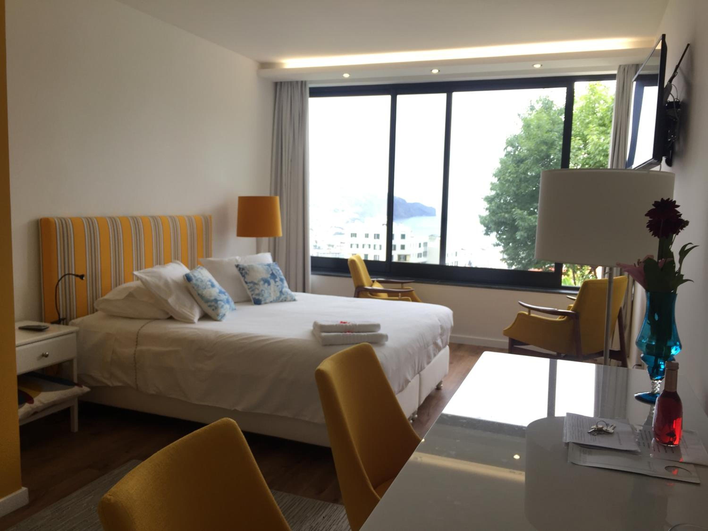 Studio Apartment with Sea View