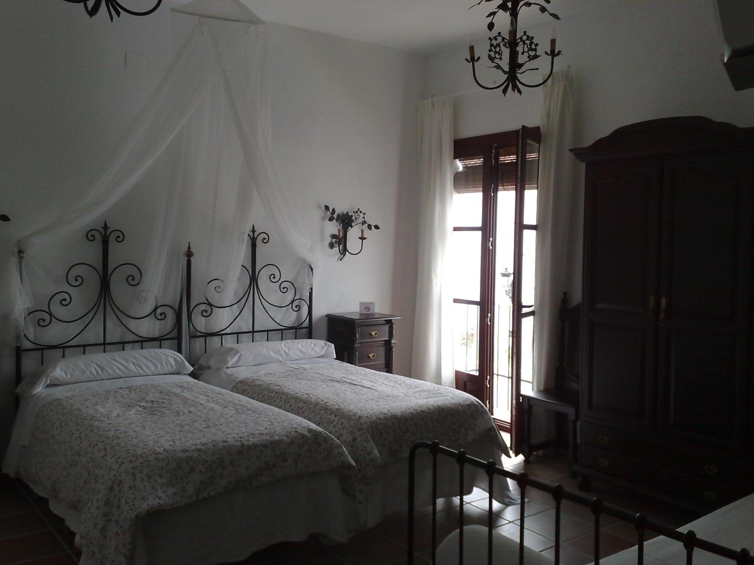 Triple Room - Photo 1