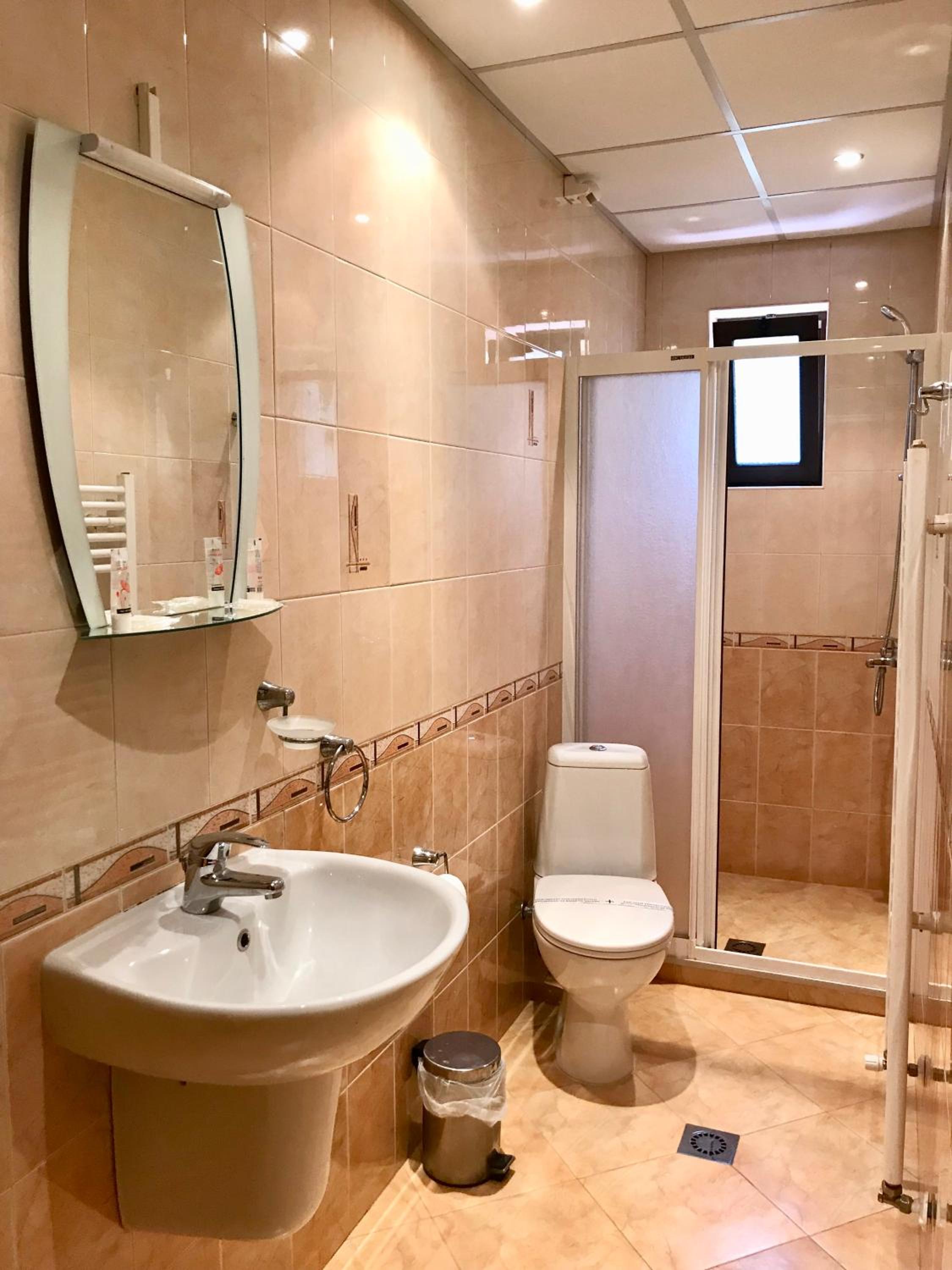 Double or Twin Room with Terrace - Photo 3