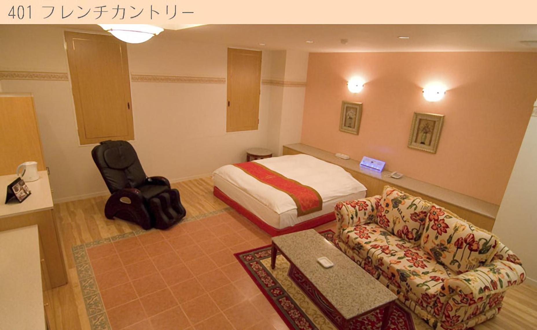 Standard King Room - Photo 4