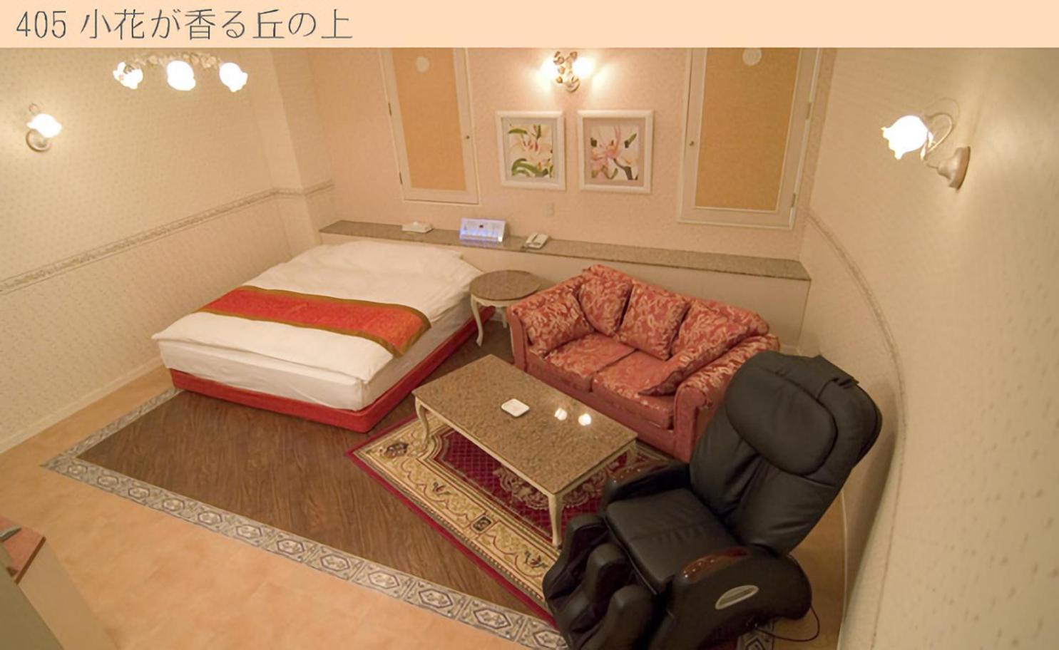 Standard King Room - Photo 2