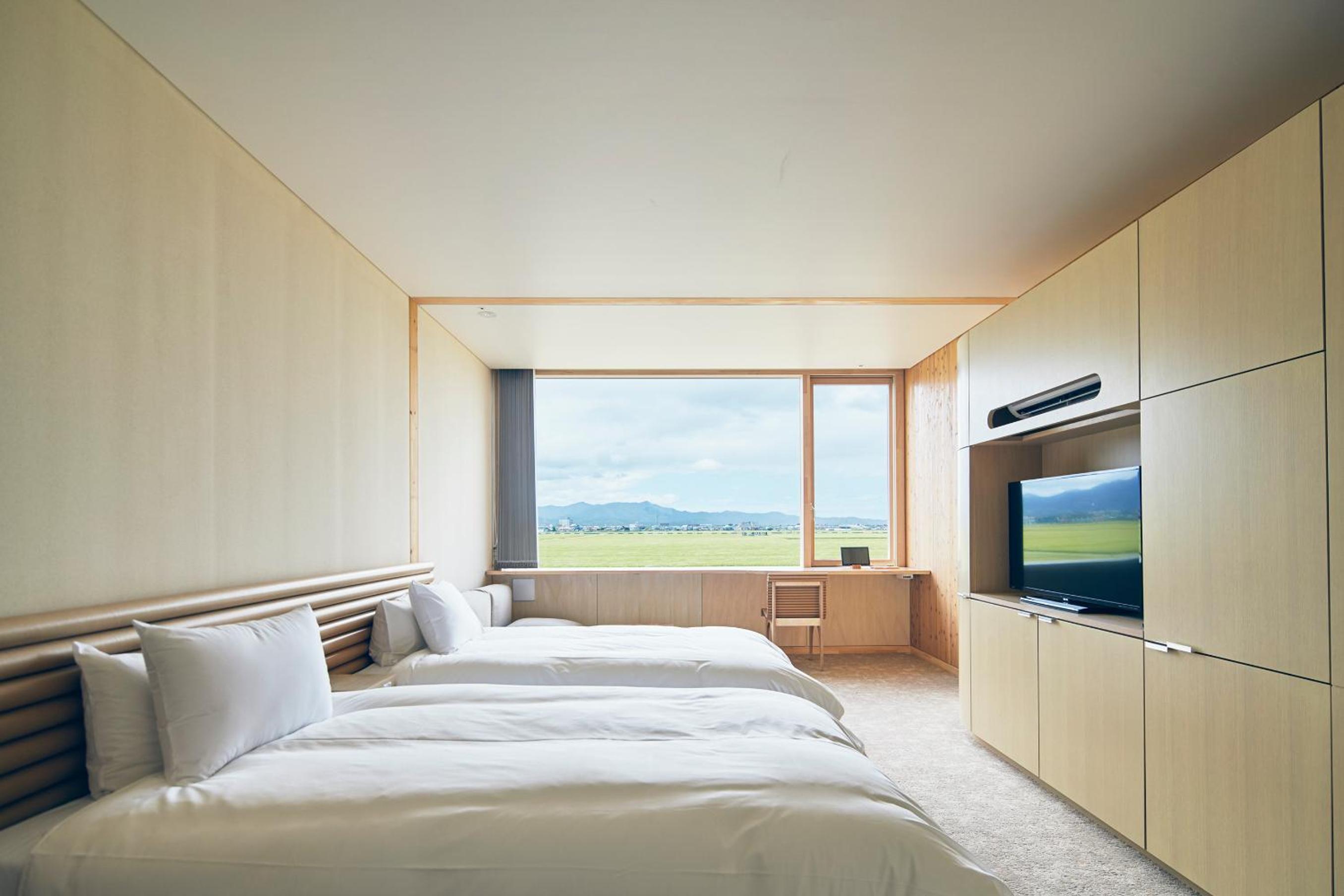 Twin Room - Disability Access - Photo 5