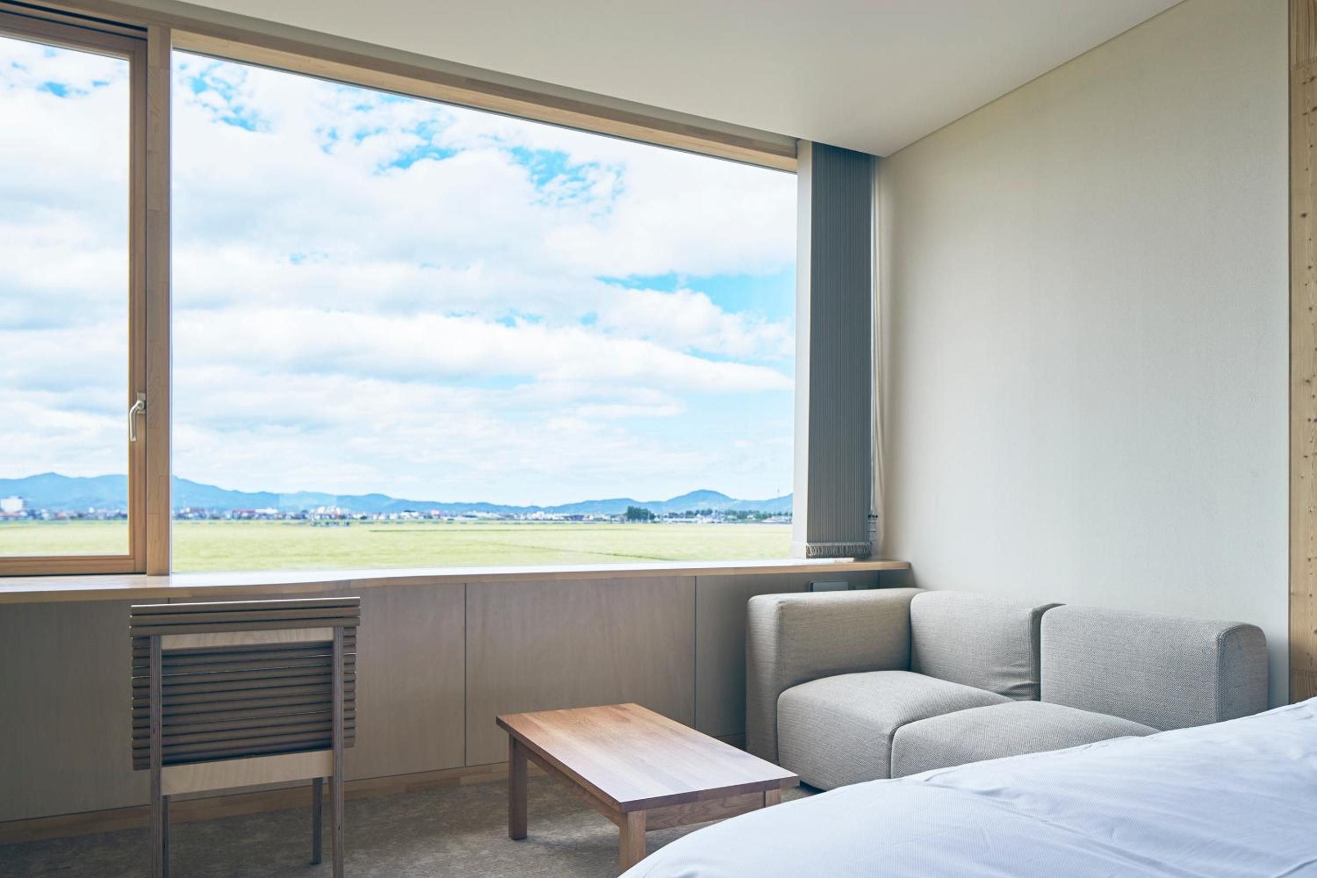 Hollywood Twin Room with View - Photo 10