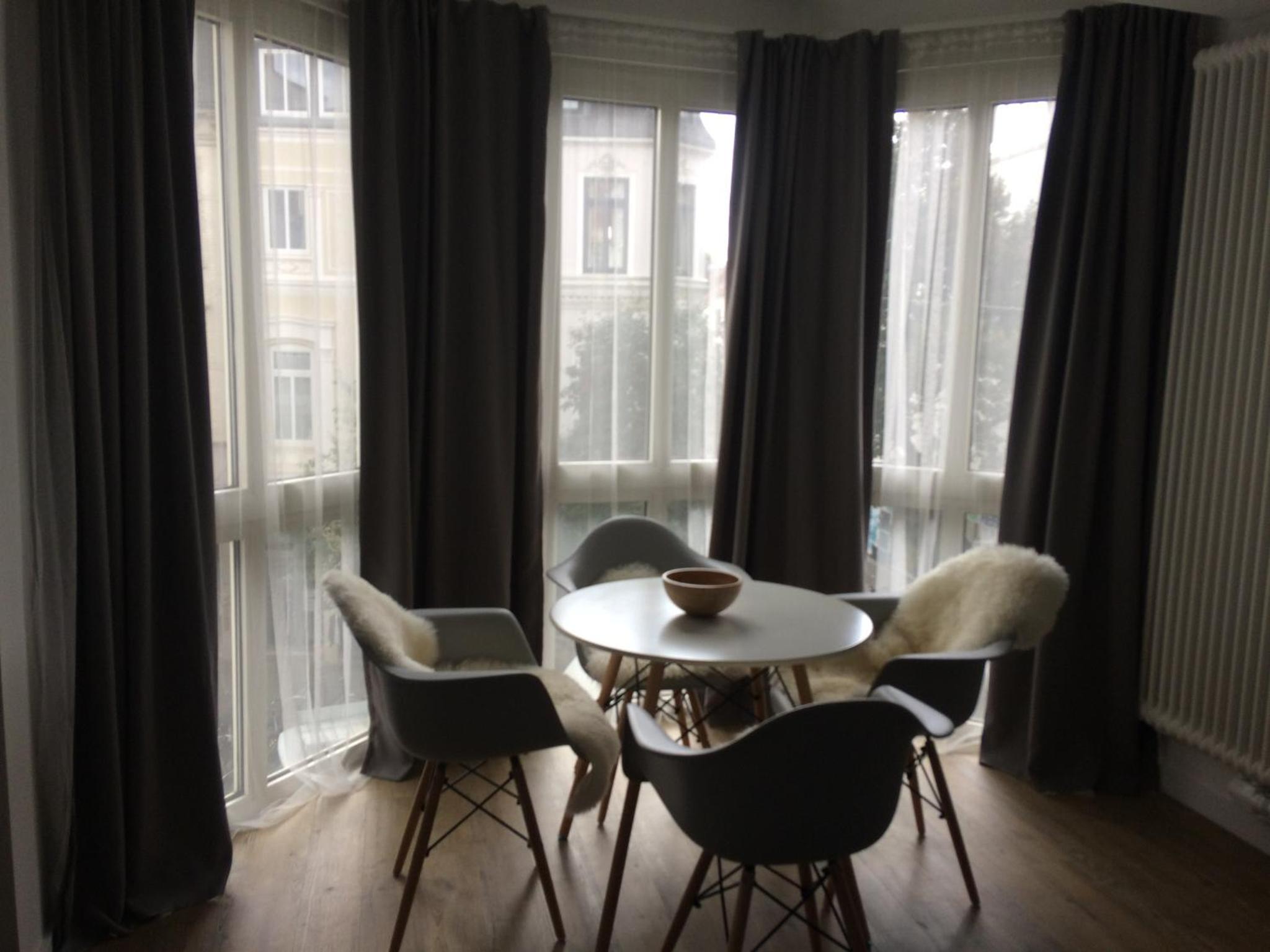Apartment with Balcony - Photo 14