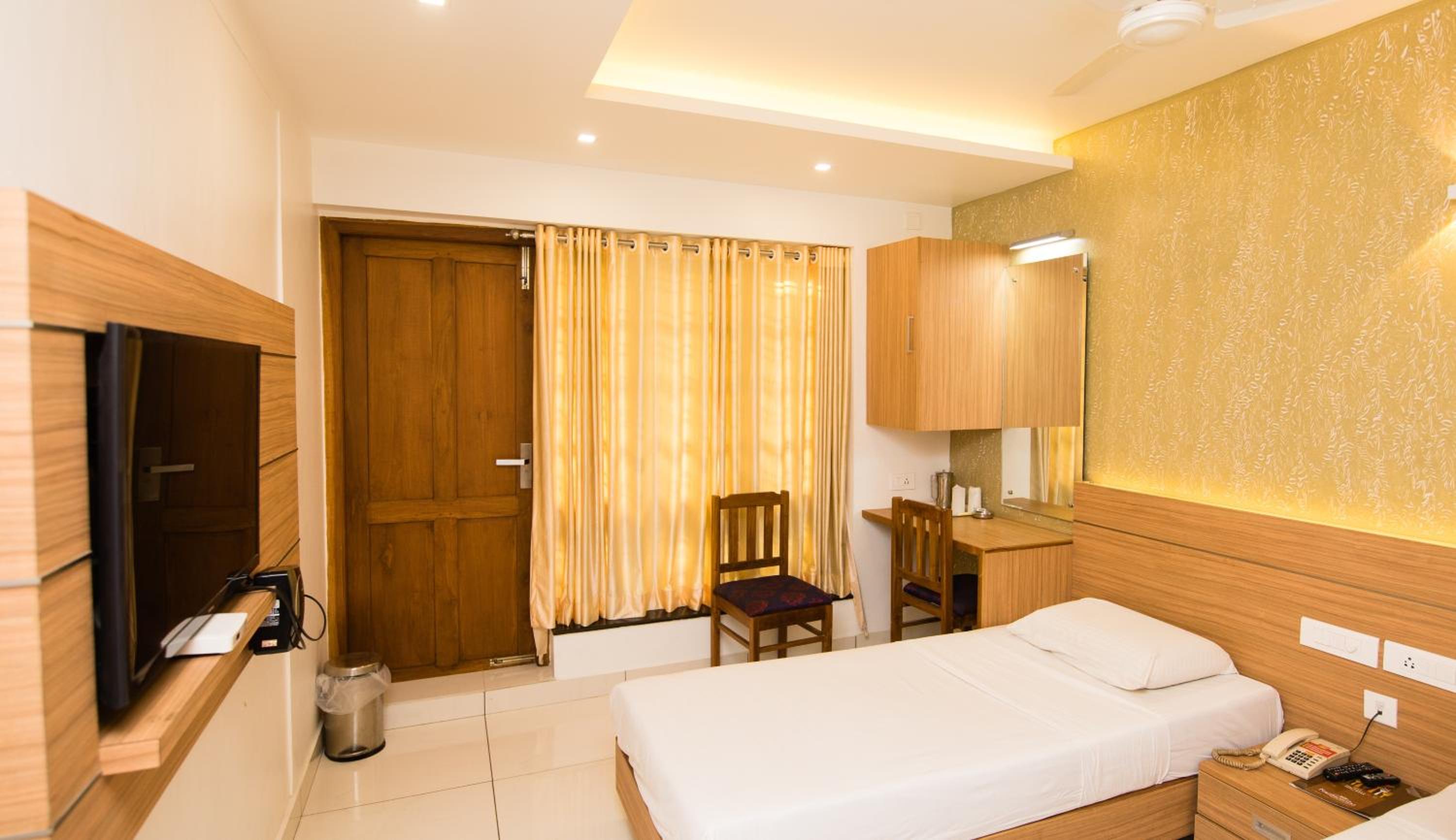 Deluxe Single Room photo 3