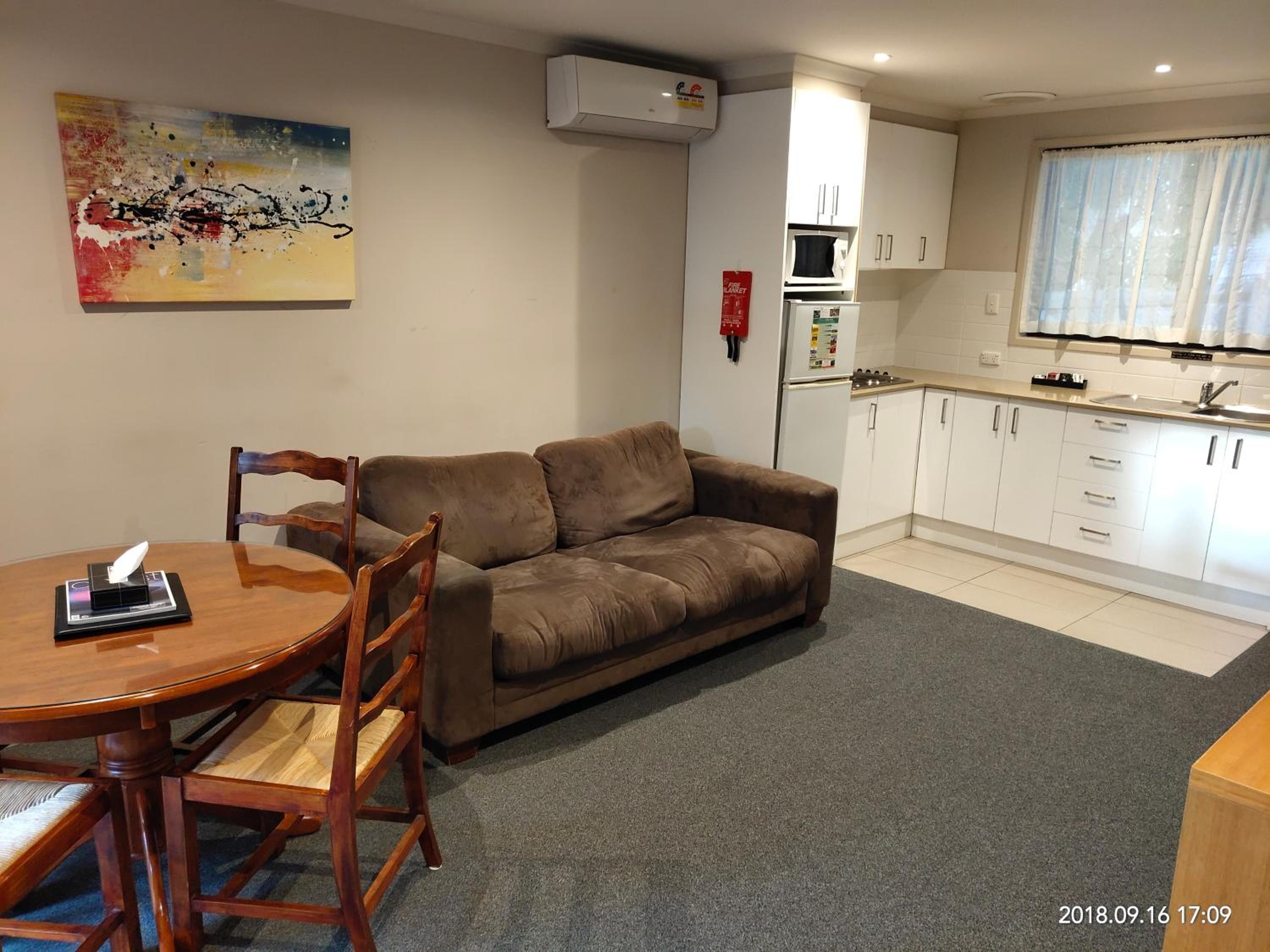 Two-Bedroom Apartment (5 Adults) - Photo 10