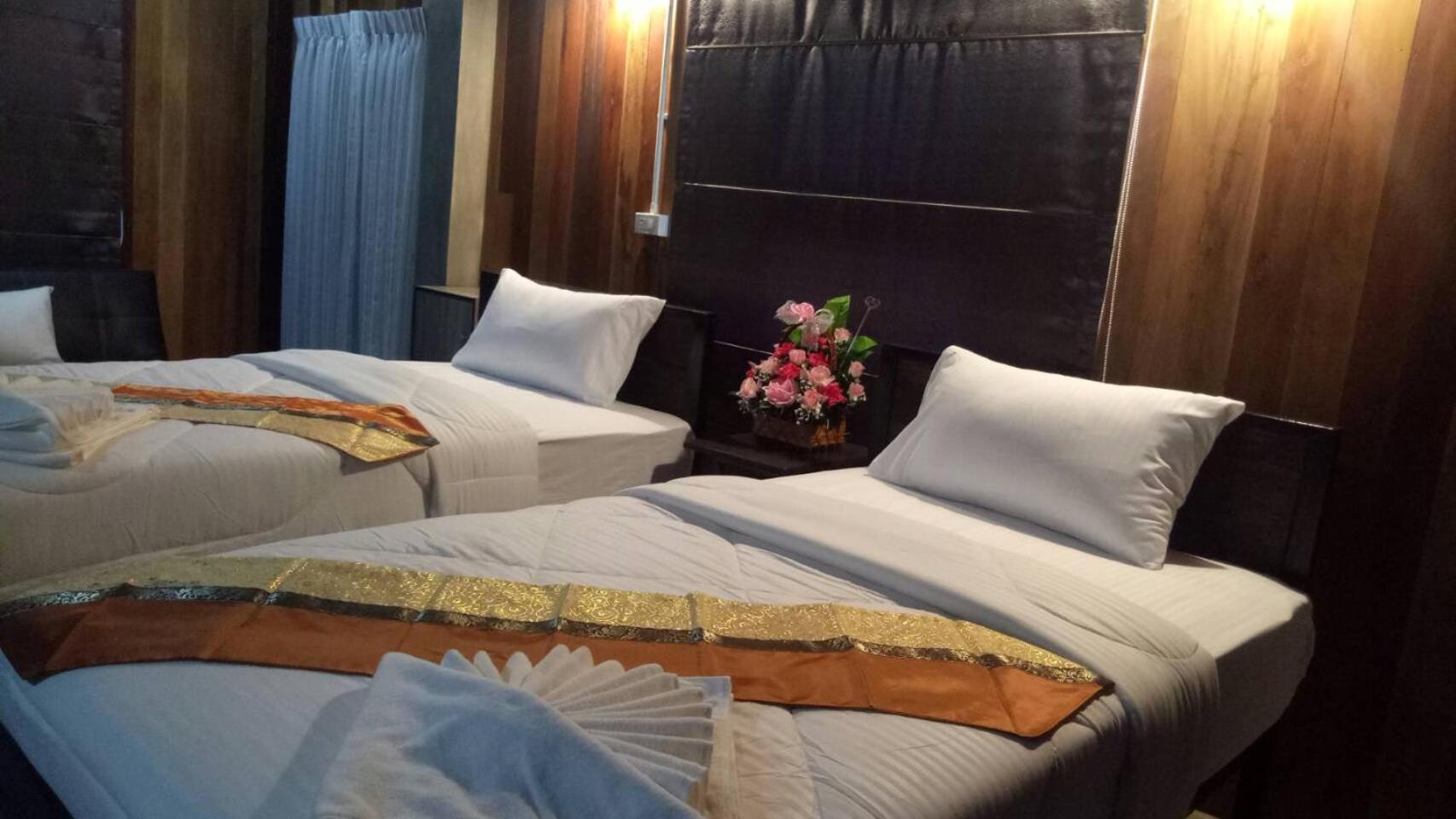 Triple Room With Private Bathroom - Photo 20