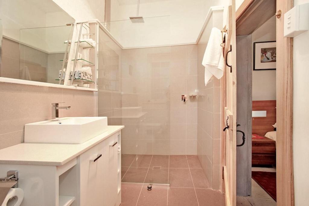 Small Double Room photo 3