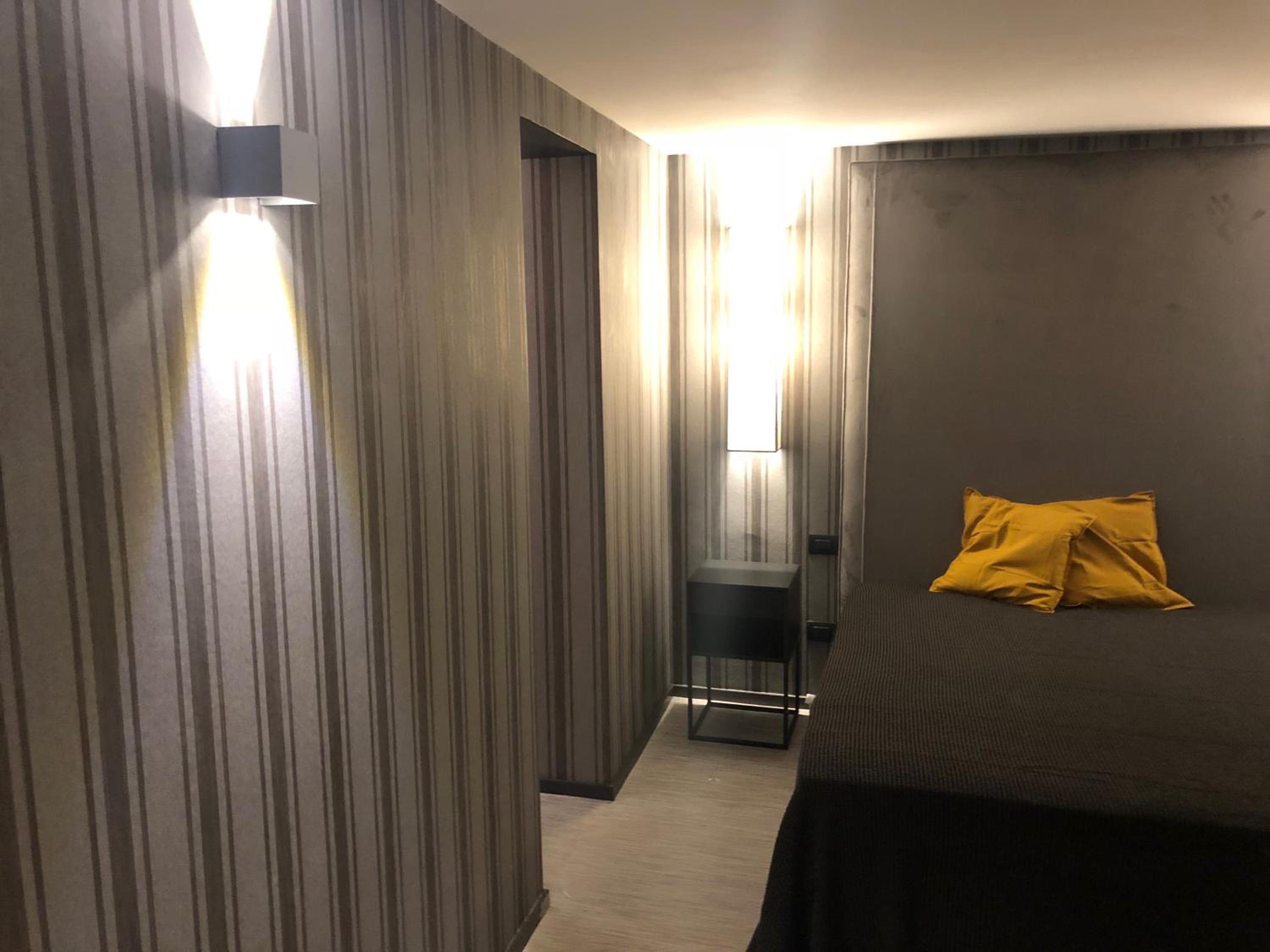 Double Room - Photo 20