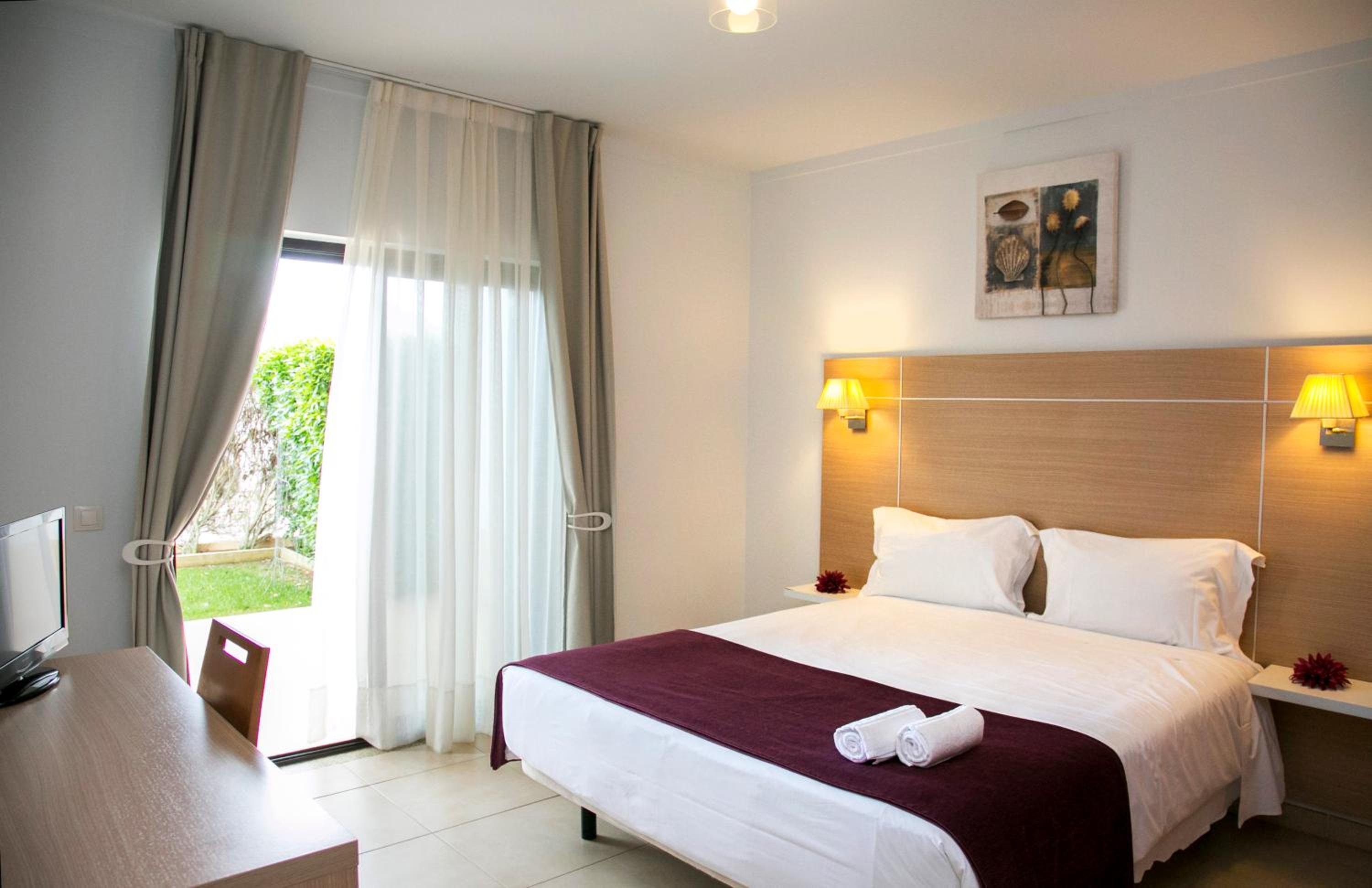 Two-Bedroom Family Apartment (6 Adults)