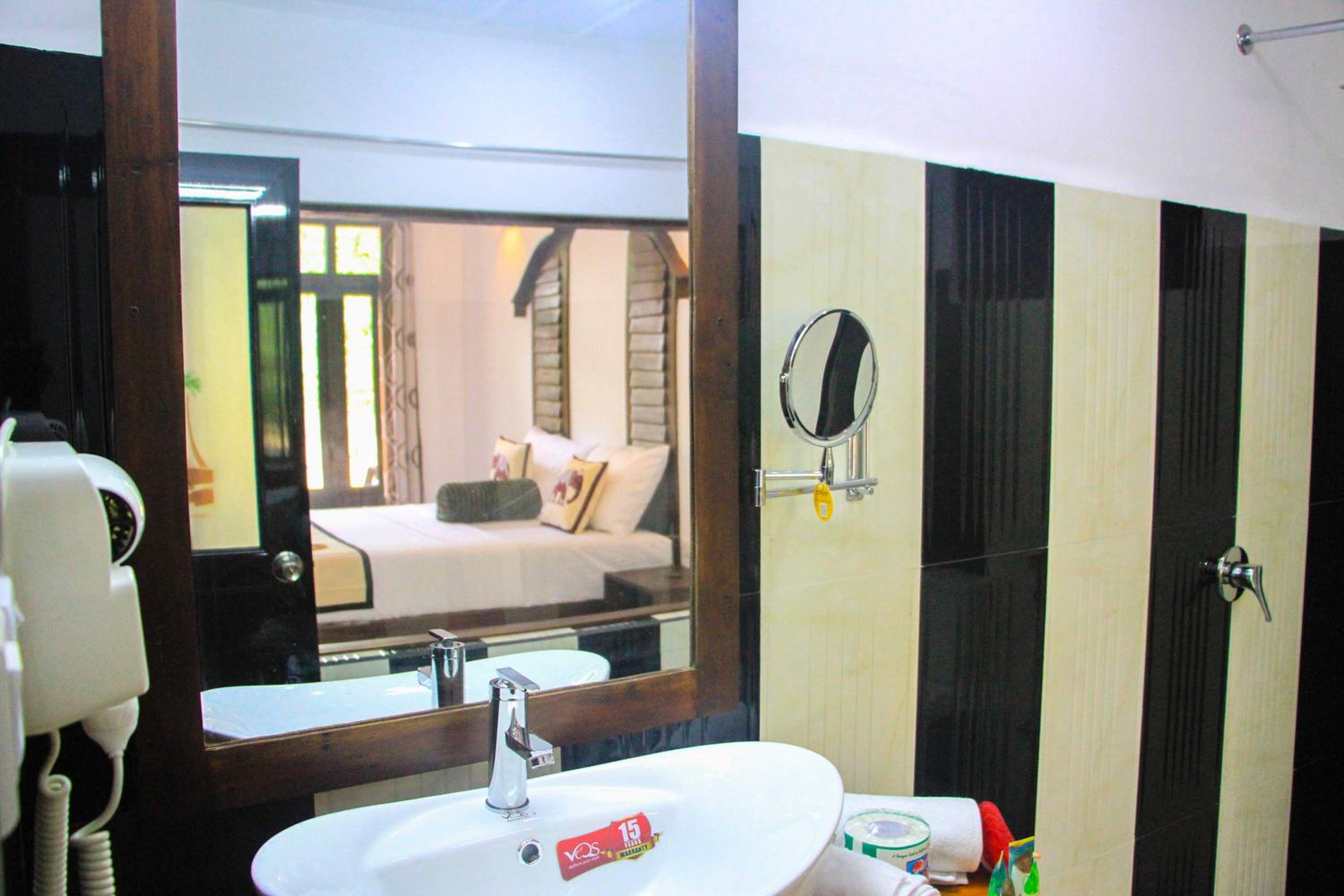 Deluxe Double Room with Nature View