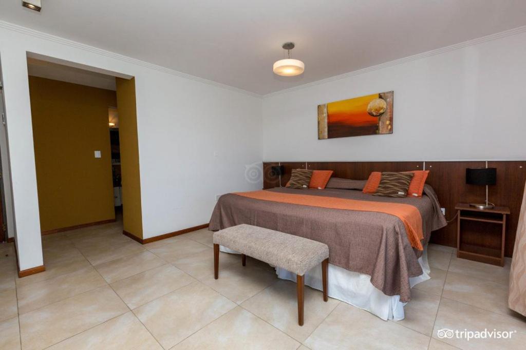 Queen Suite with Pool View
