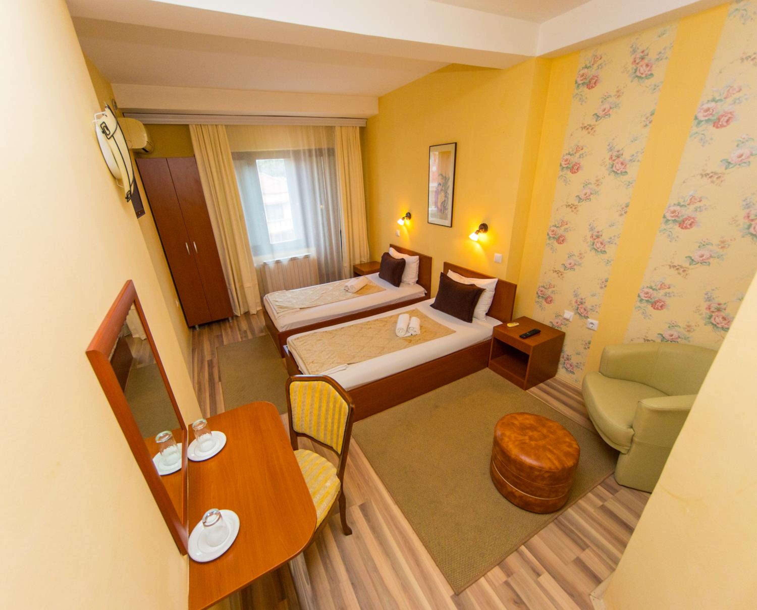 Comfort Twin Room