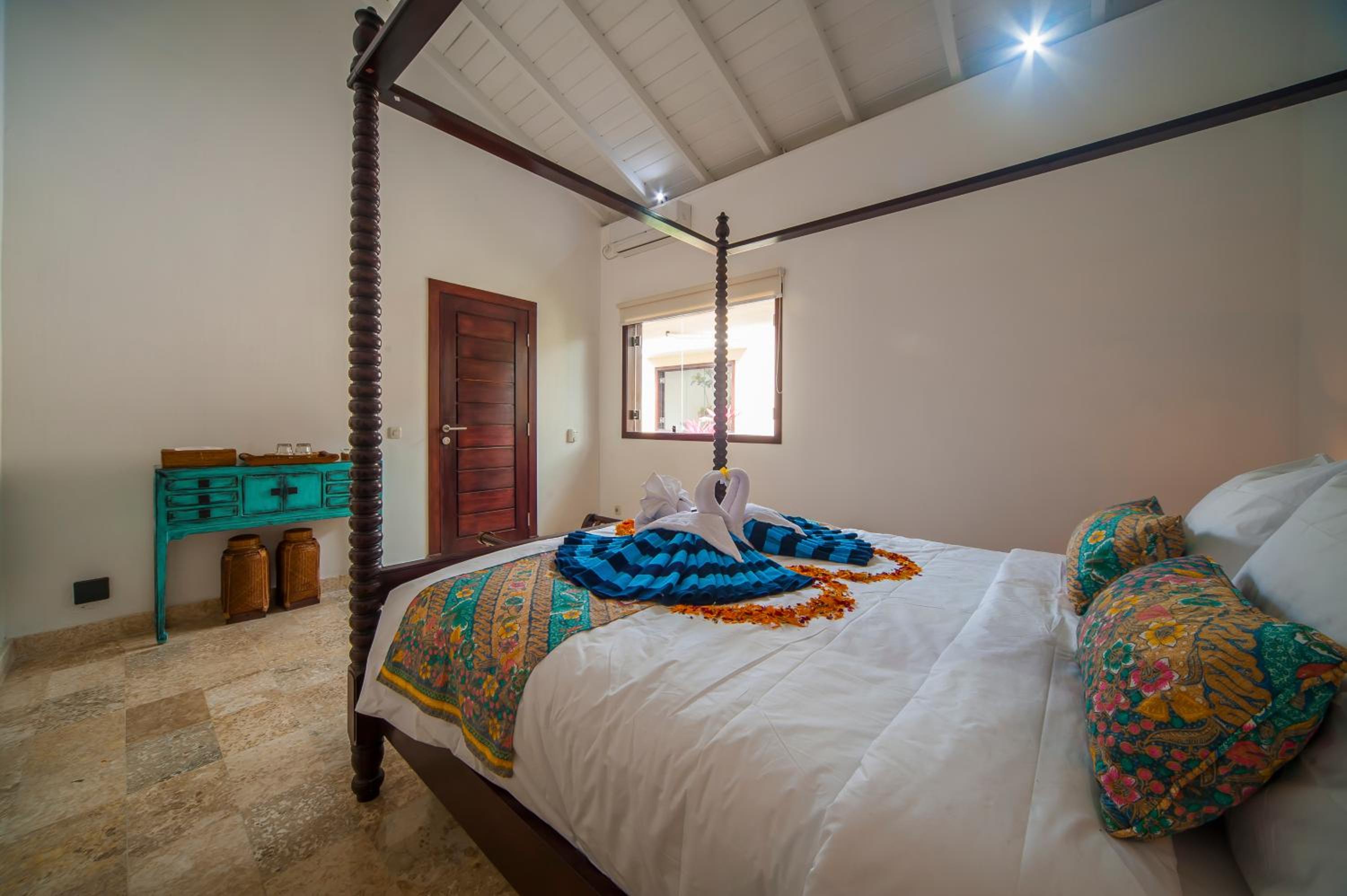 One-Bedroom Villa Damai Tokkei with Sharing Pool
