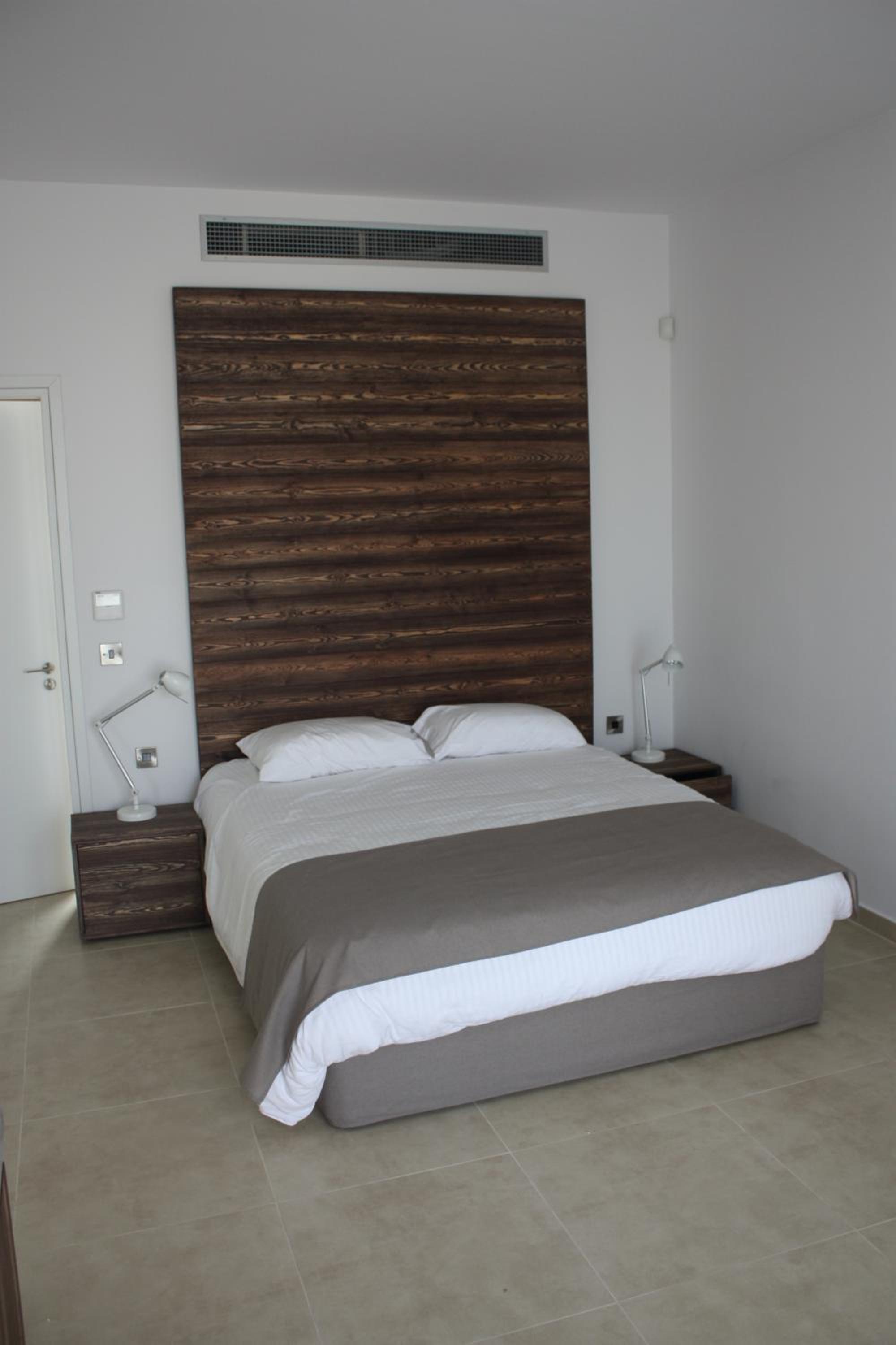Comfort Suite with Airport Transfer  photo 2