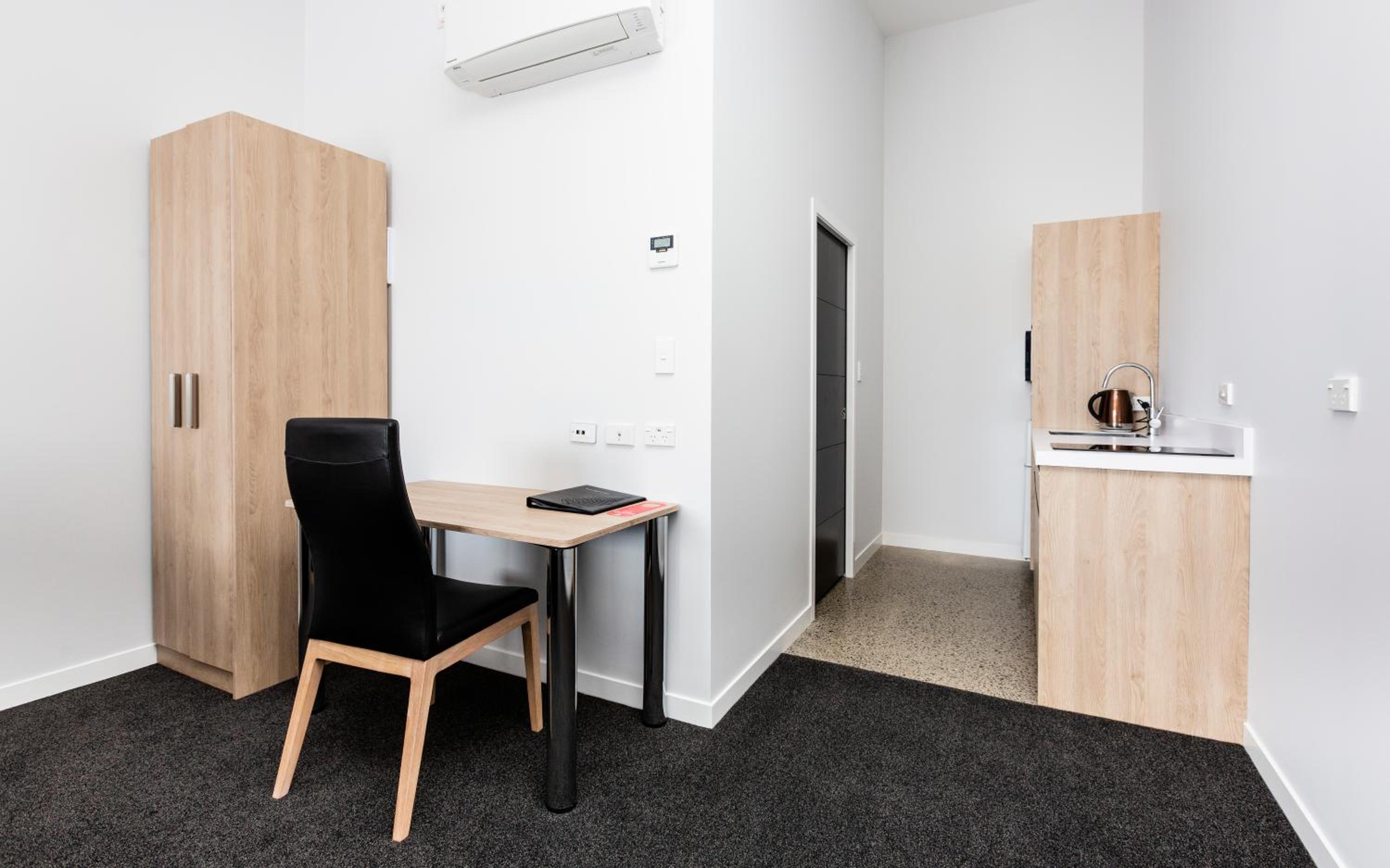 Standard Studio - Photo 1