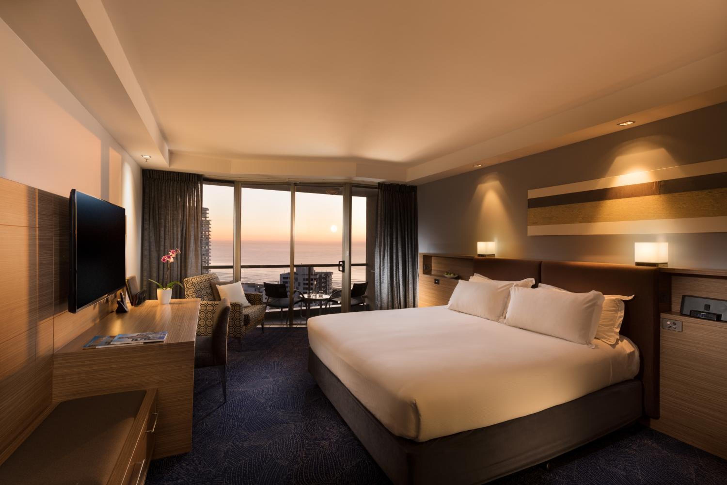 Superior King Room with Hinterland View and One King Bed - Photo 6