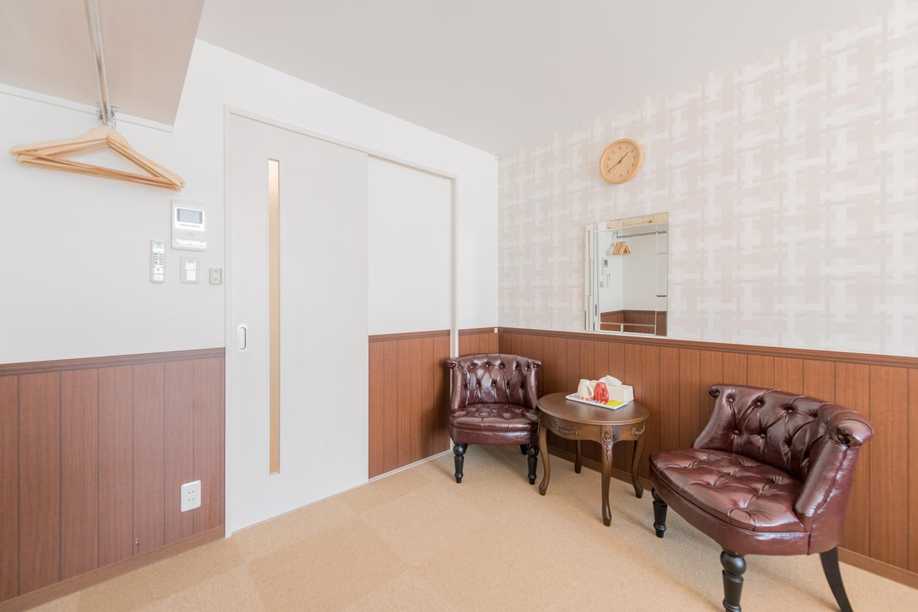 One-Bedroom Apartment - Photo 15